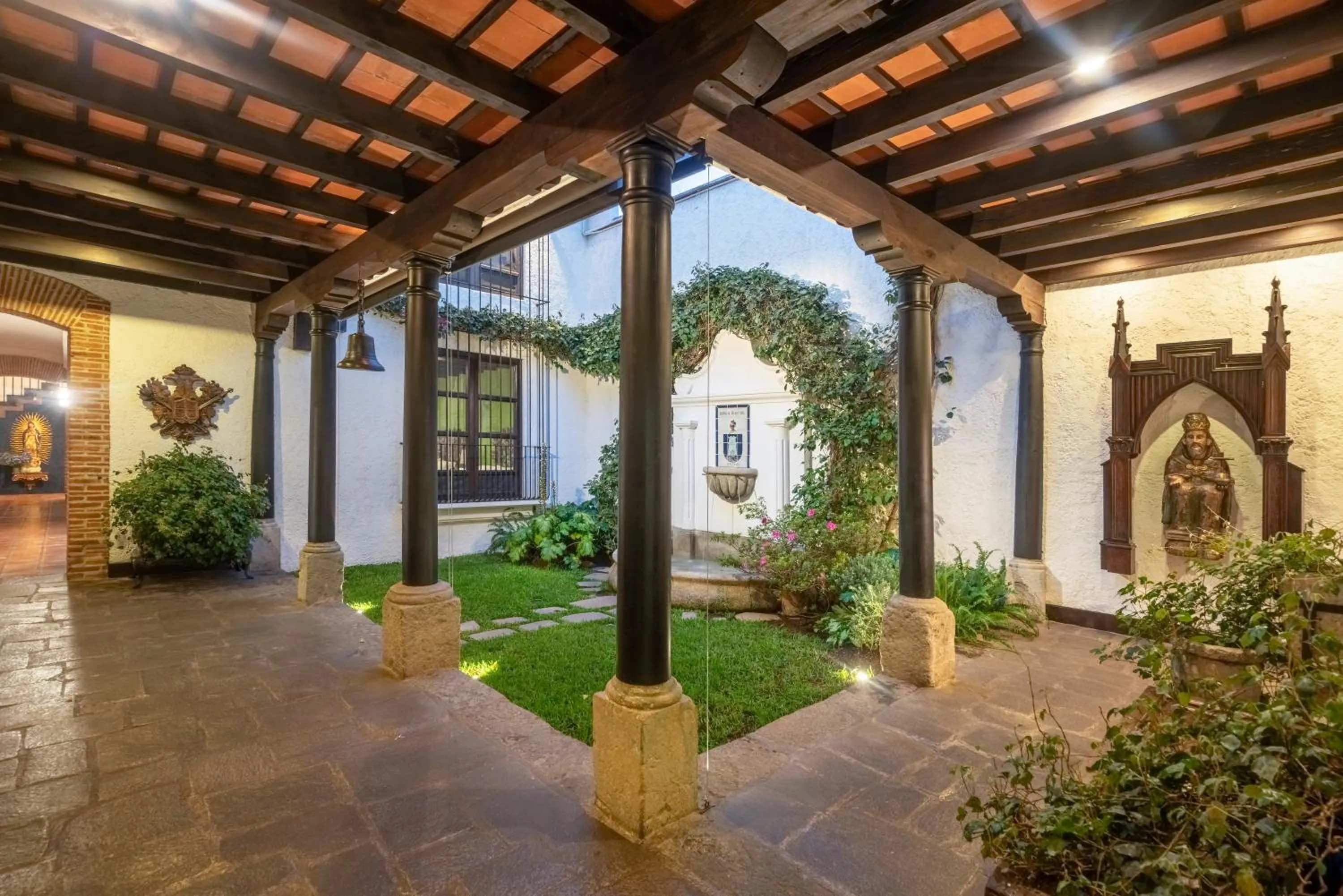 Patio in Las Cruces Boutique Hotel
