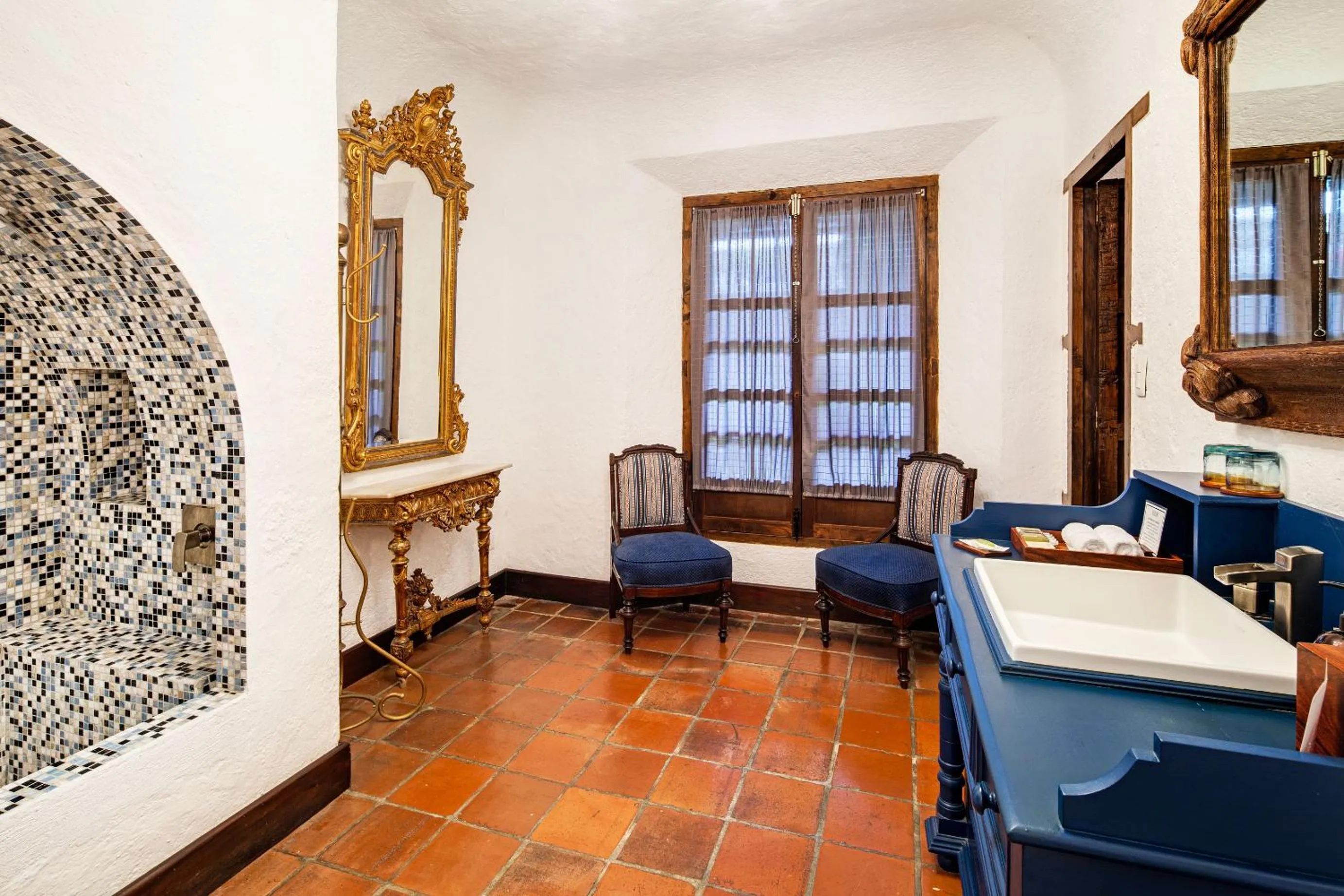 Bathroom in Las Cruces Boutique Hotel