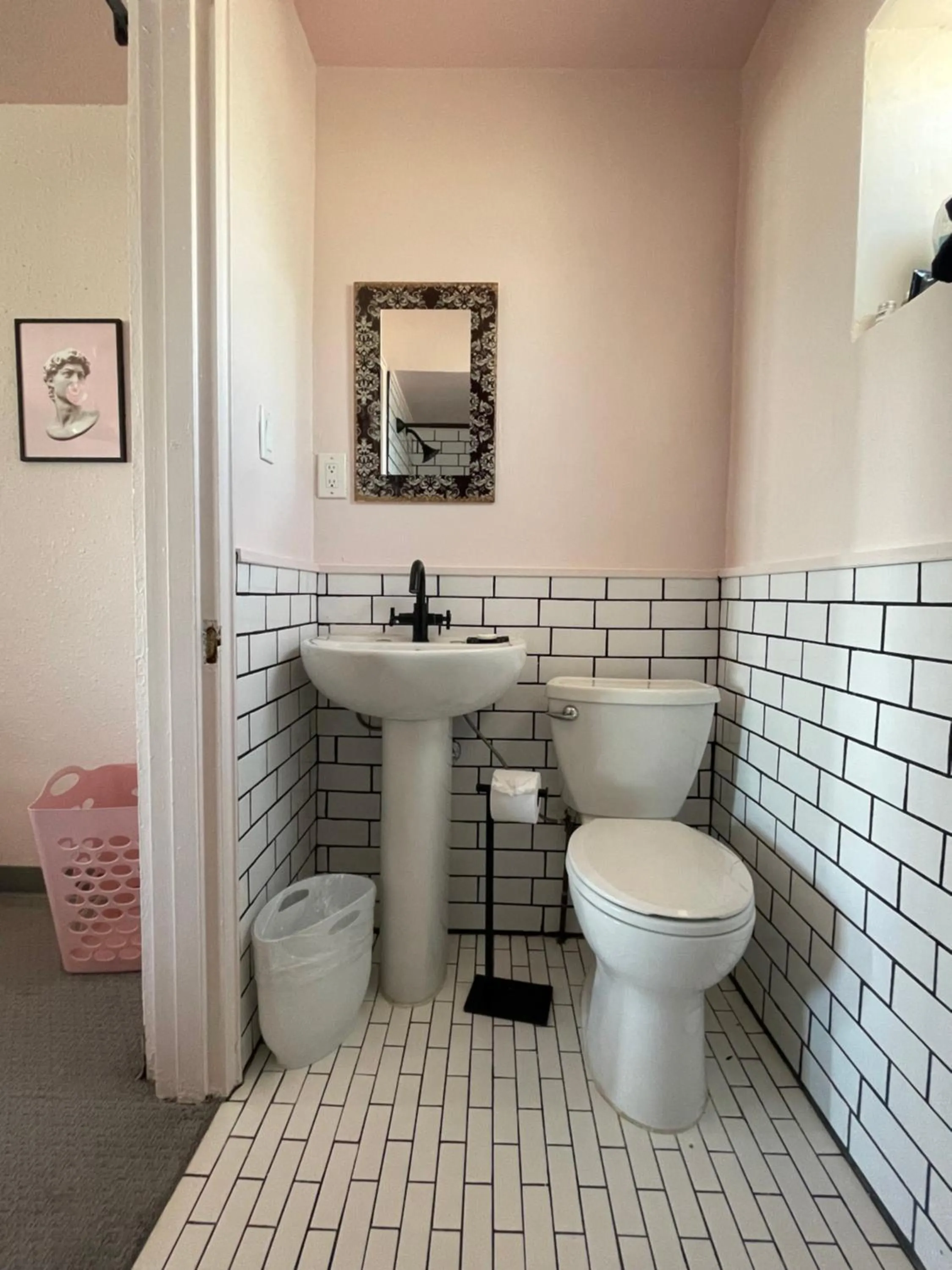 Toilet in Rainbow Motel