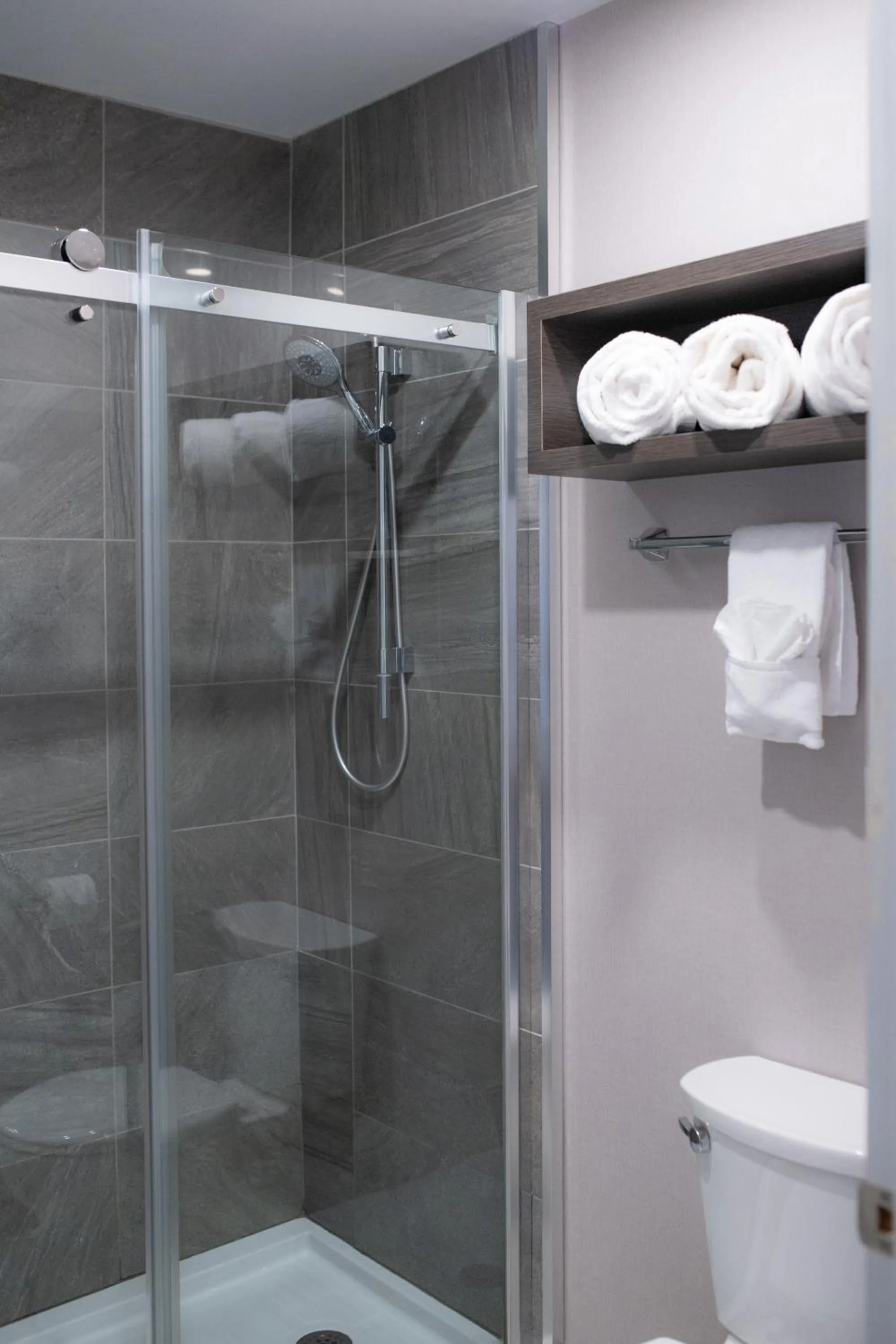 Bathroom in Hôtel Le Voyageur