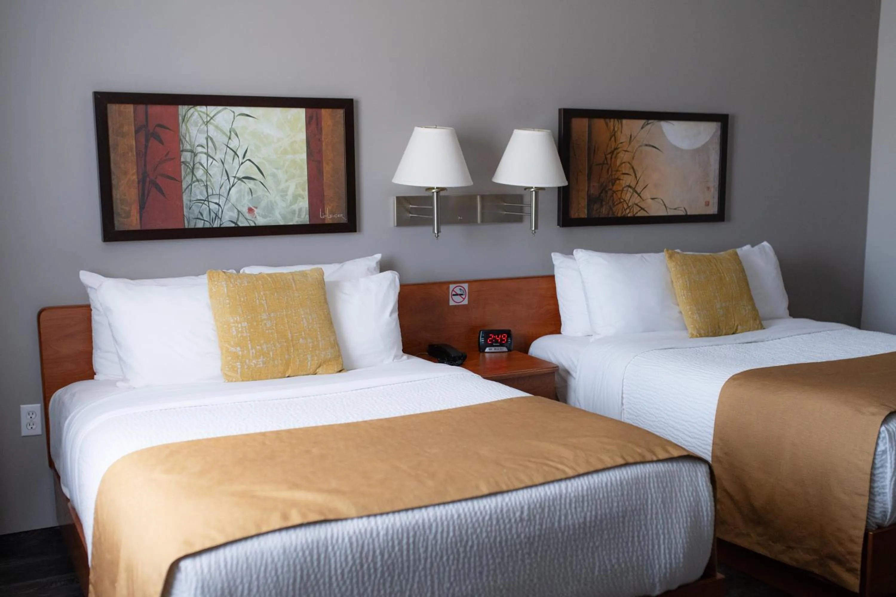 Bed in Hôtel Le Voyageur