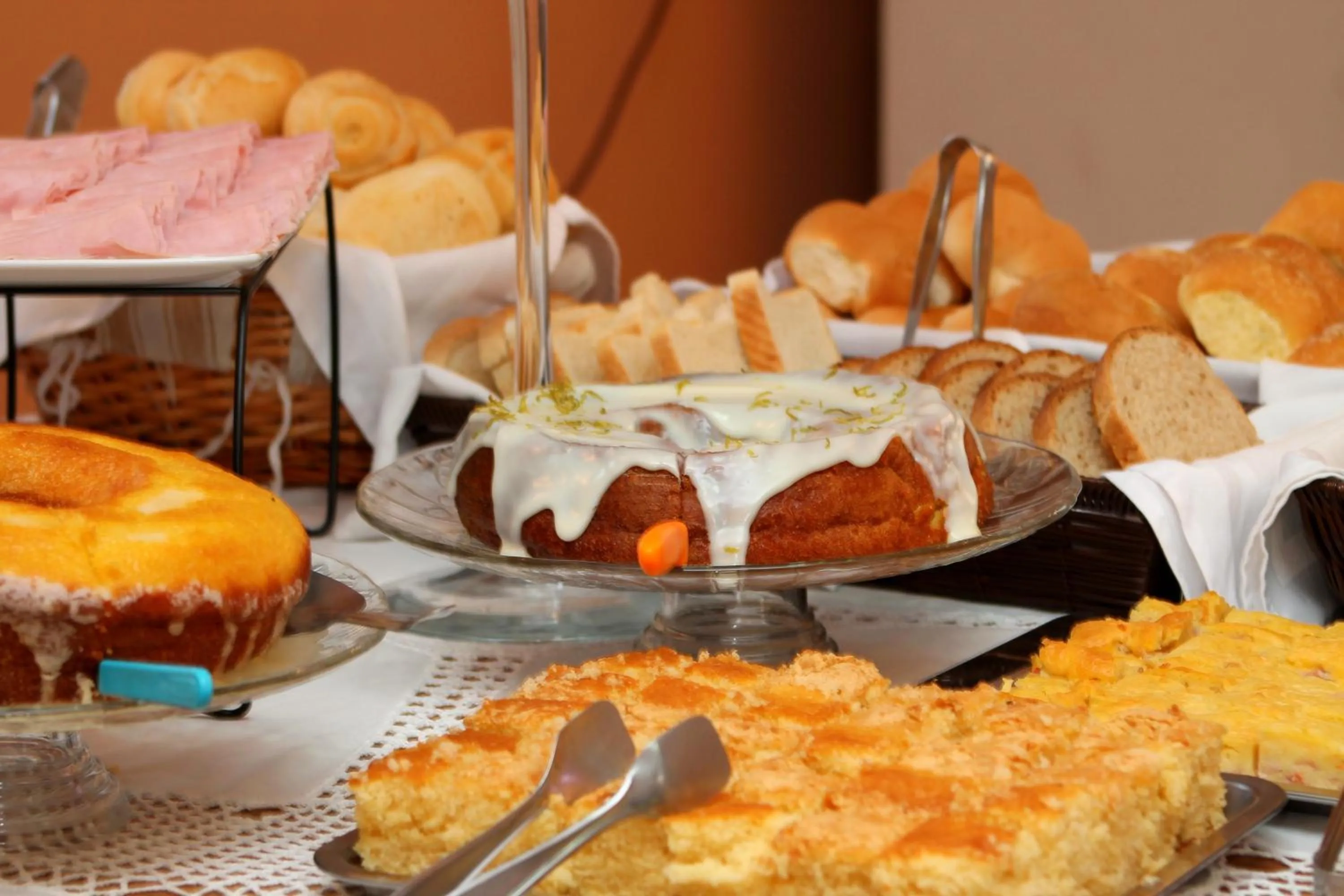 Breakfast in Hotel Água Viva - Cachoeira Paulista - SP - Próximo a Canção Nova