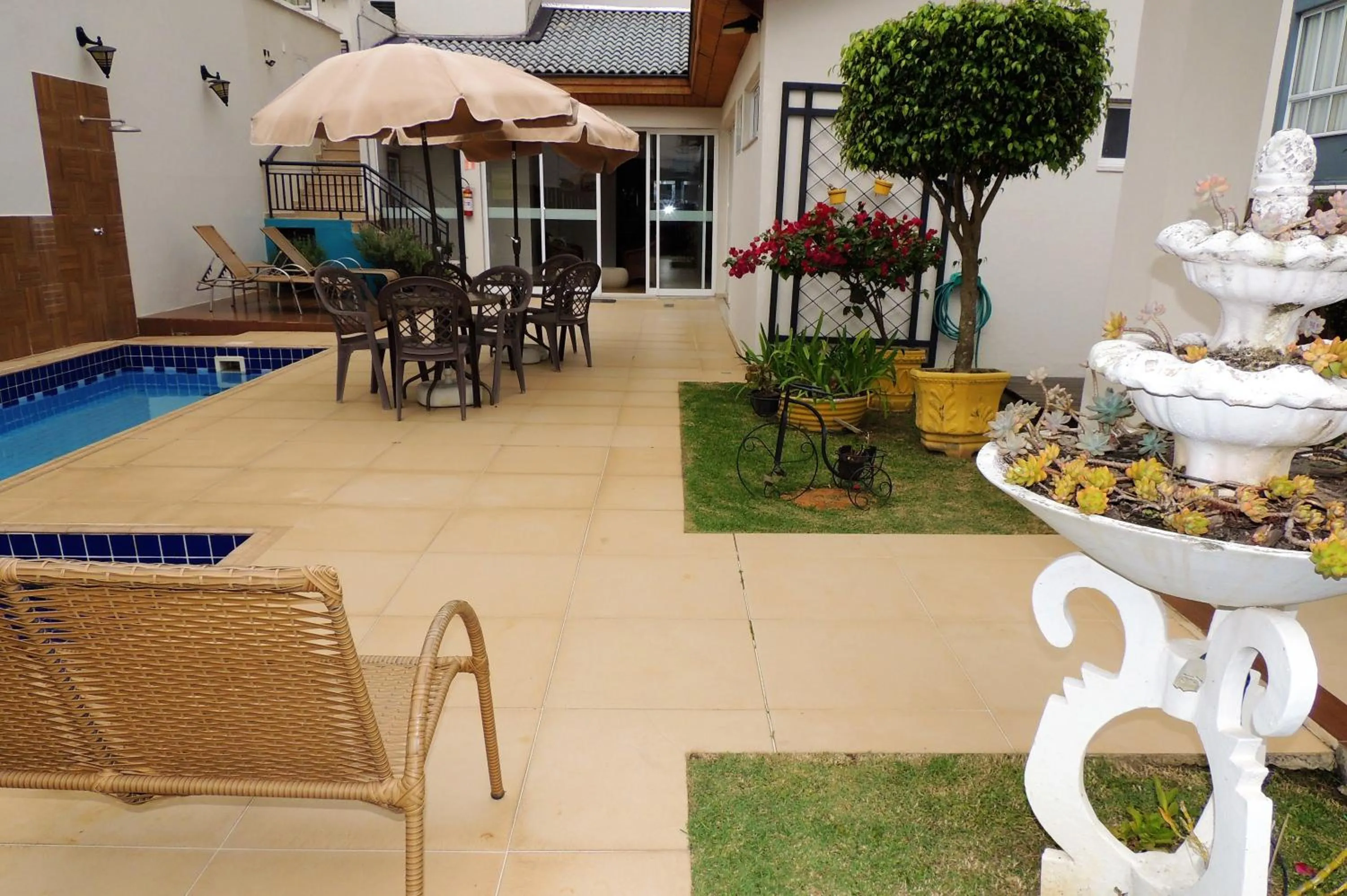 Swimming pool in Hotel Água Viva - Cachoeira Paulista - SP - Próximo a Canção Nova