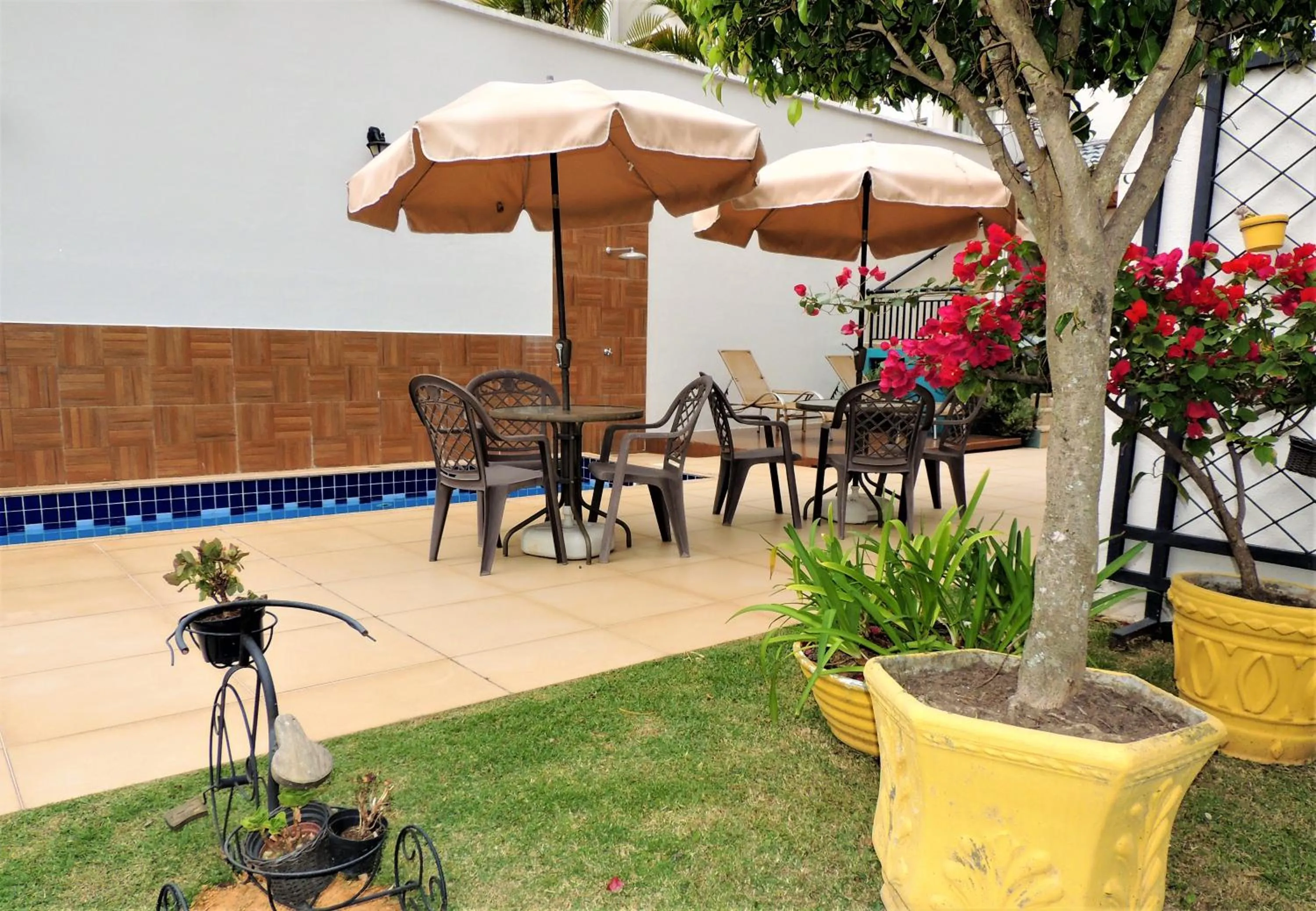 Garden in Hotel Água Viva - Cachoeira Paulista - SP - Próximo a Canção Nova