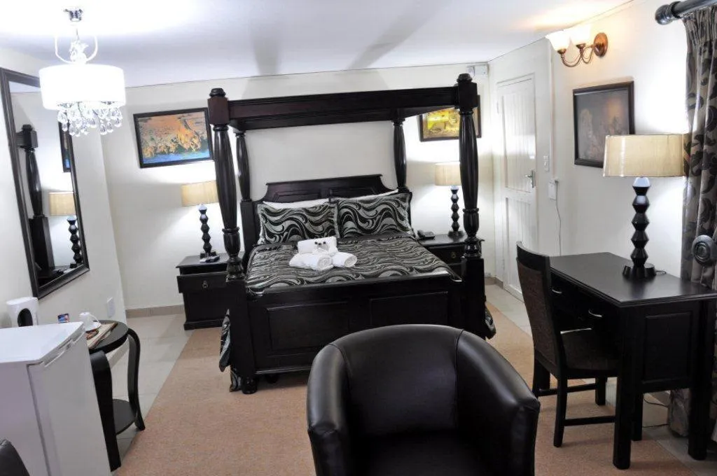 Photo of the whole room, Bed in Montana Boutique Guesthouse