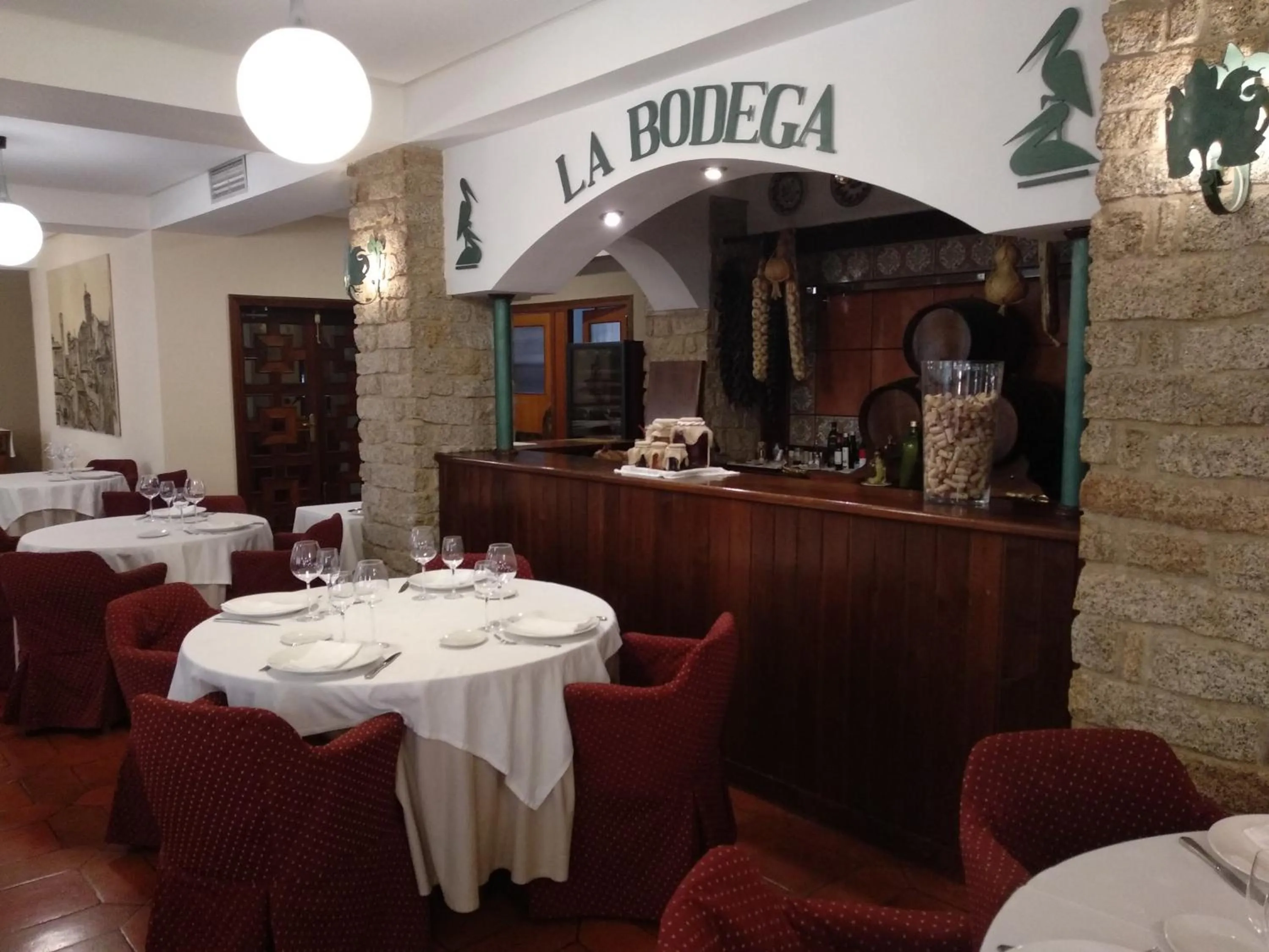 Restaurant/places to eat in Hotel Las Cigüeñas