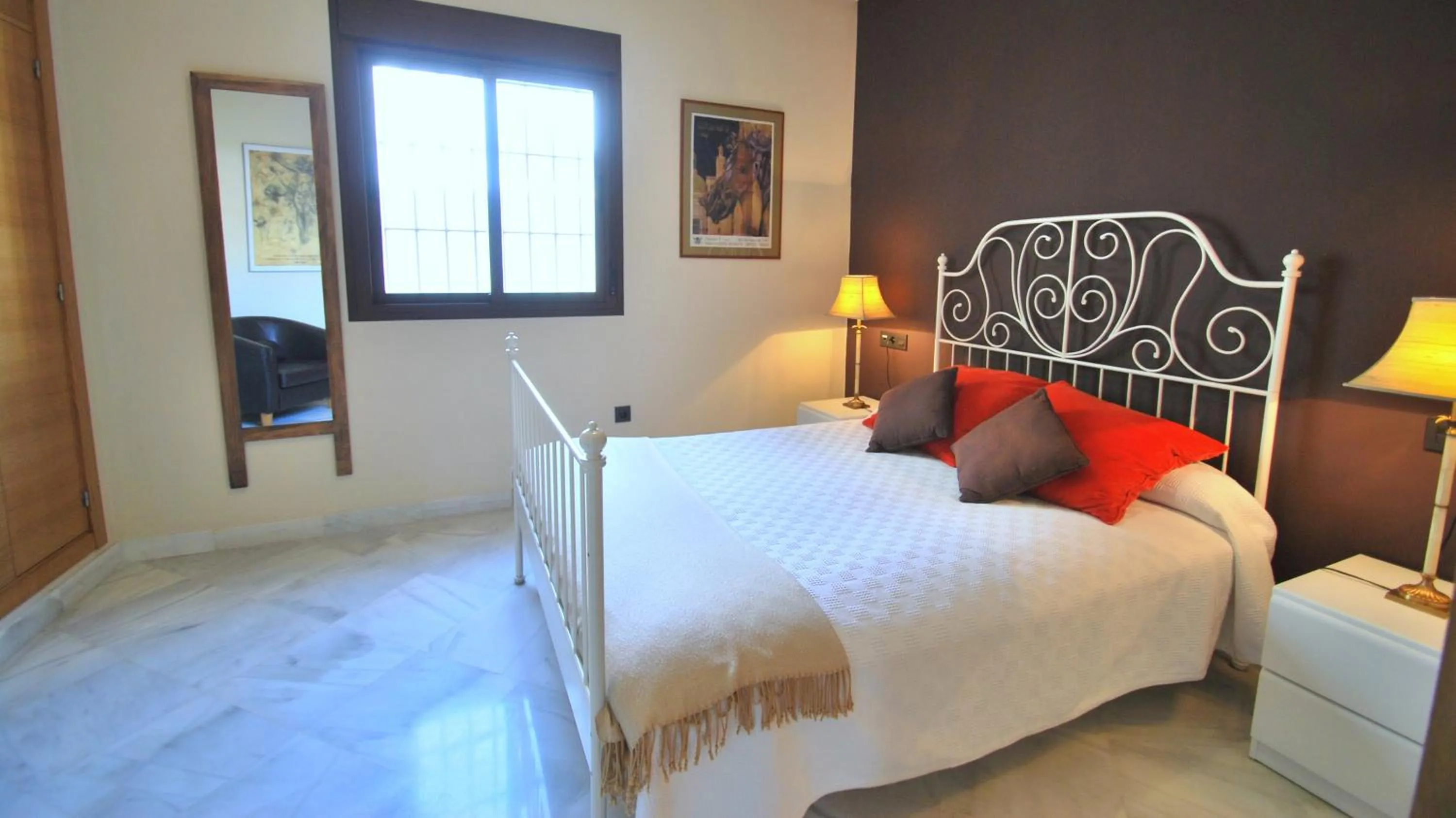 Bedroom, Bed in Living-Sevilla Apartments San Lorenzo