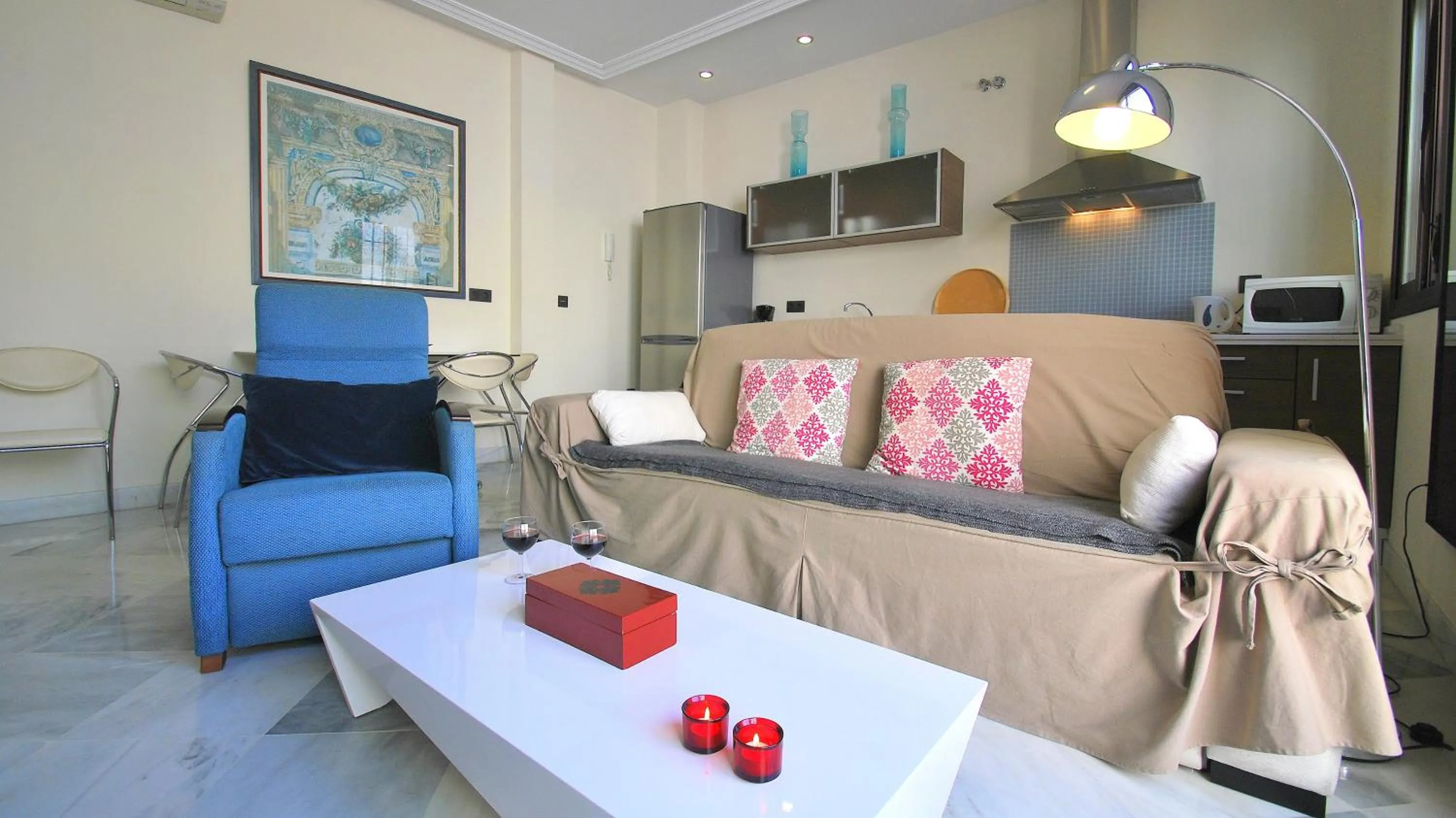 Living room, Bed in Living-Sevilla Apartments San Lorenzo