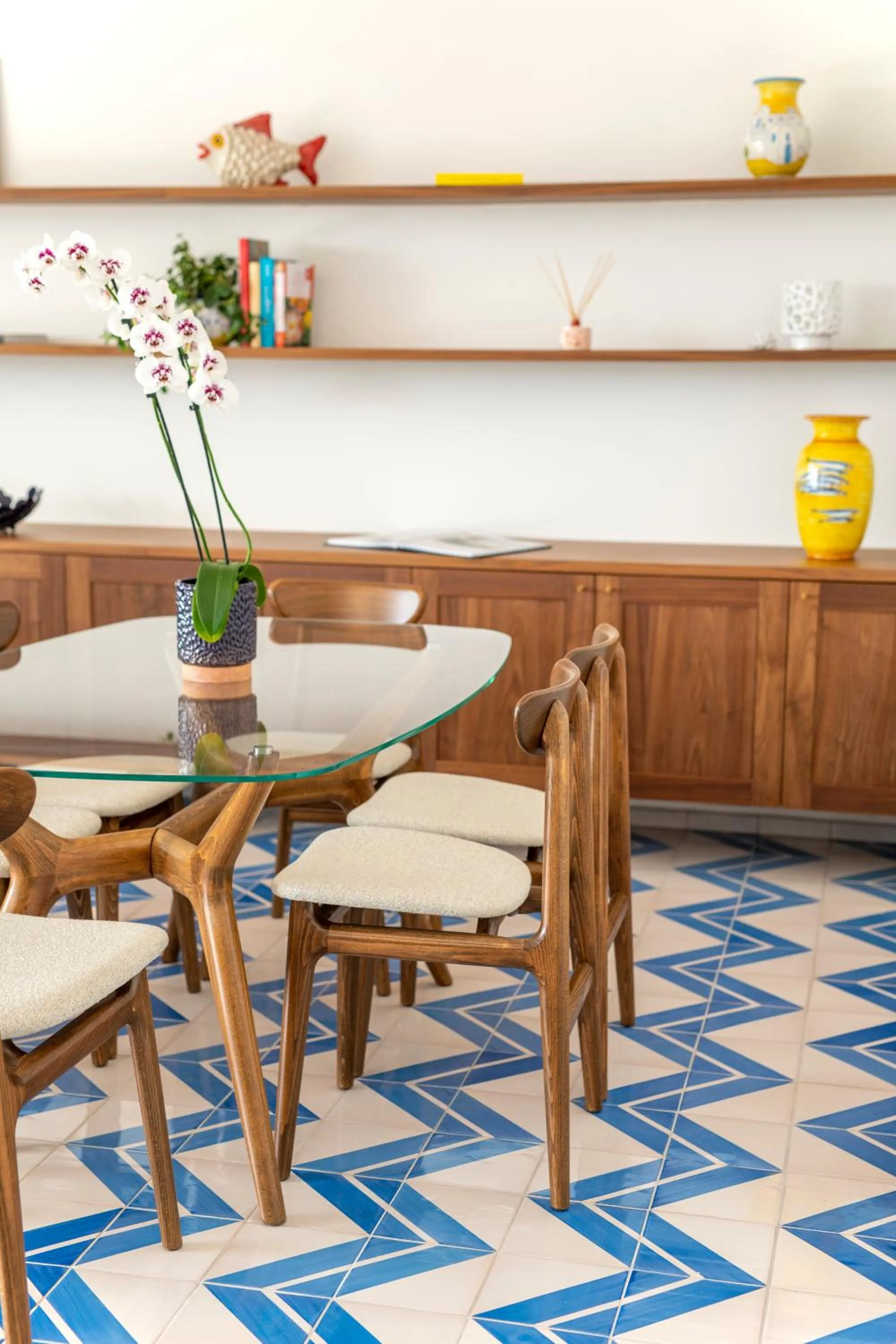 Dining area in OraBlu Exclusive Villas