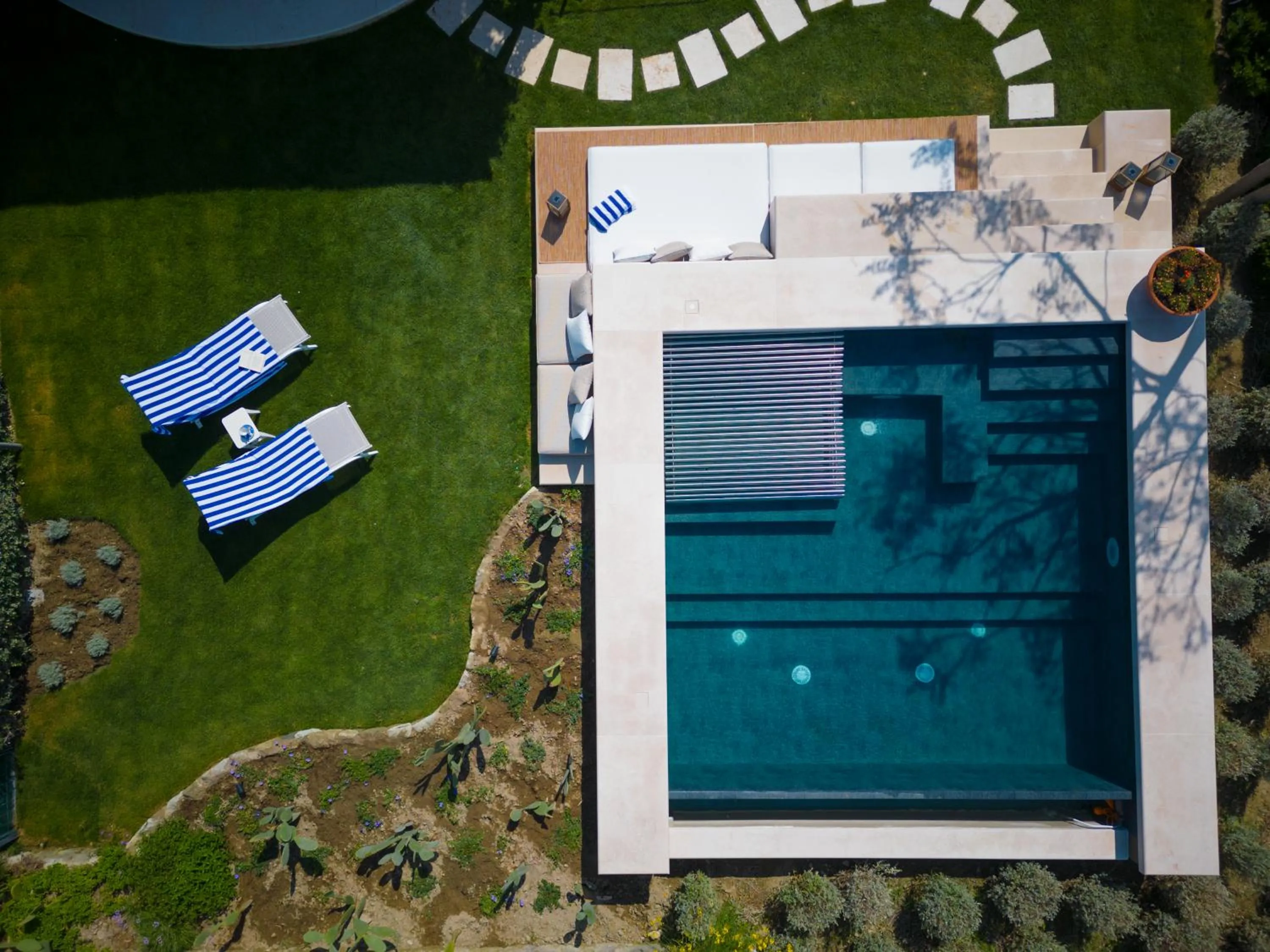 Swimming pool in OraBlu Exclusive Villas