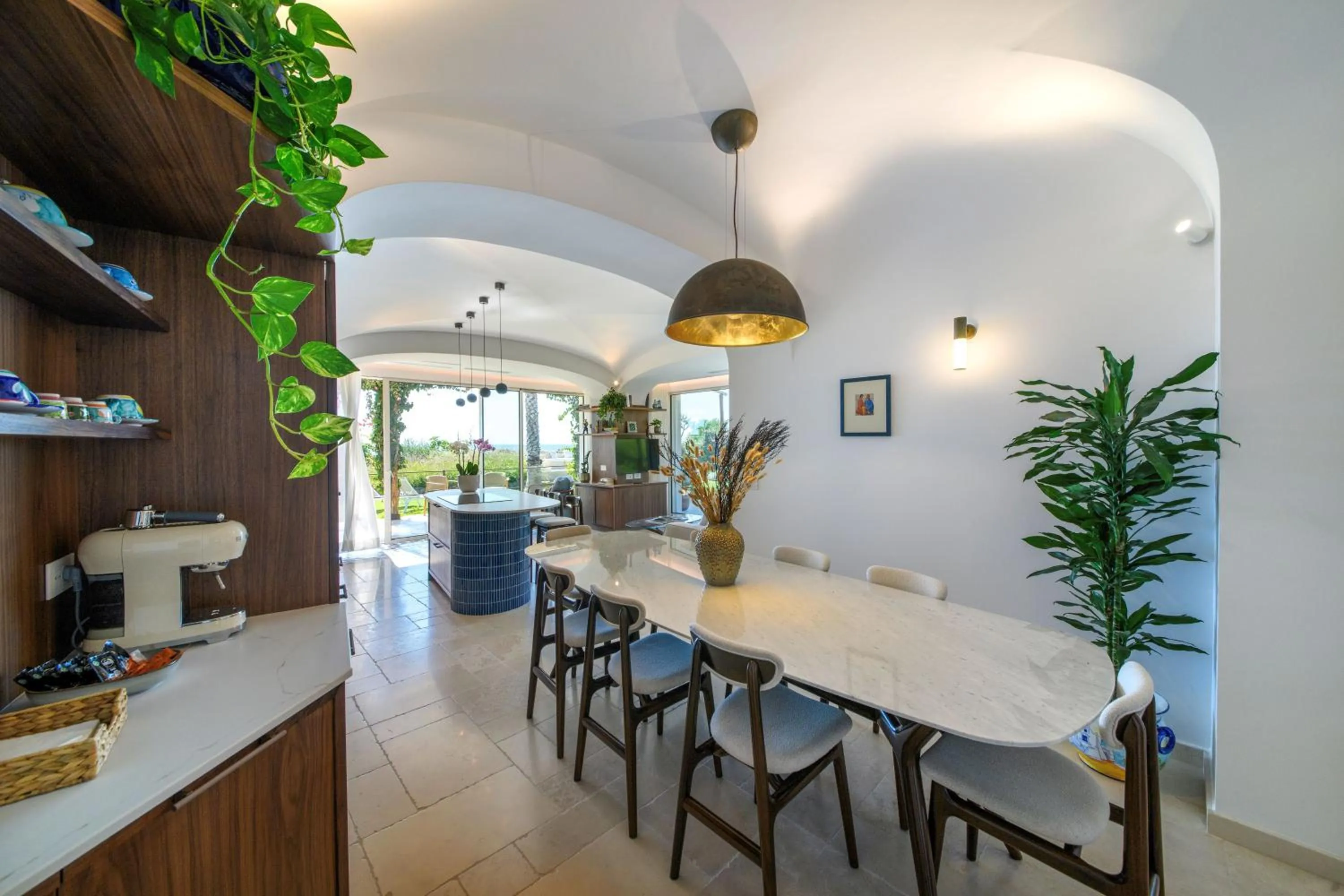 Dining area in OraBlu Exclusive Villas