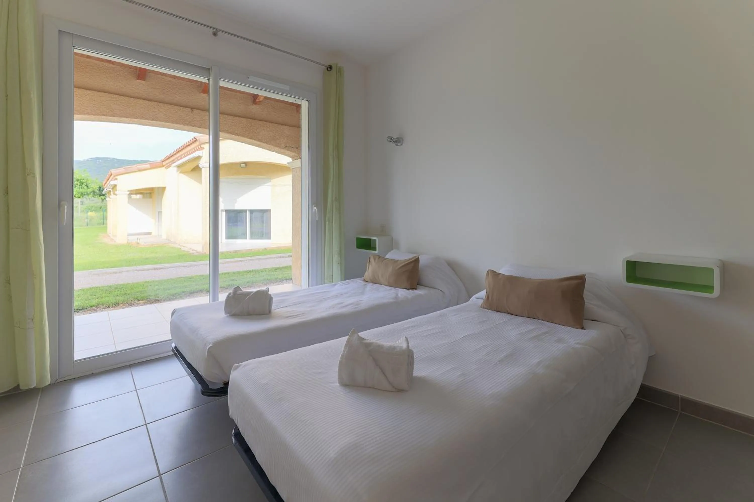 Bed in Park & Suites Village Gorges de l'Hérault-Cévennes