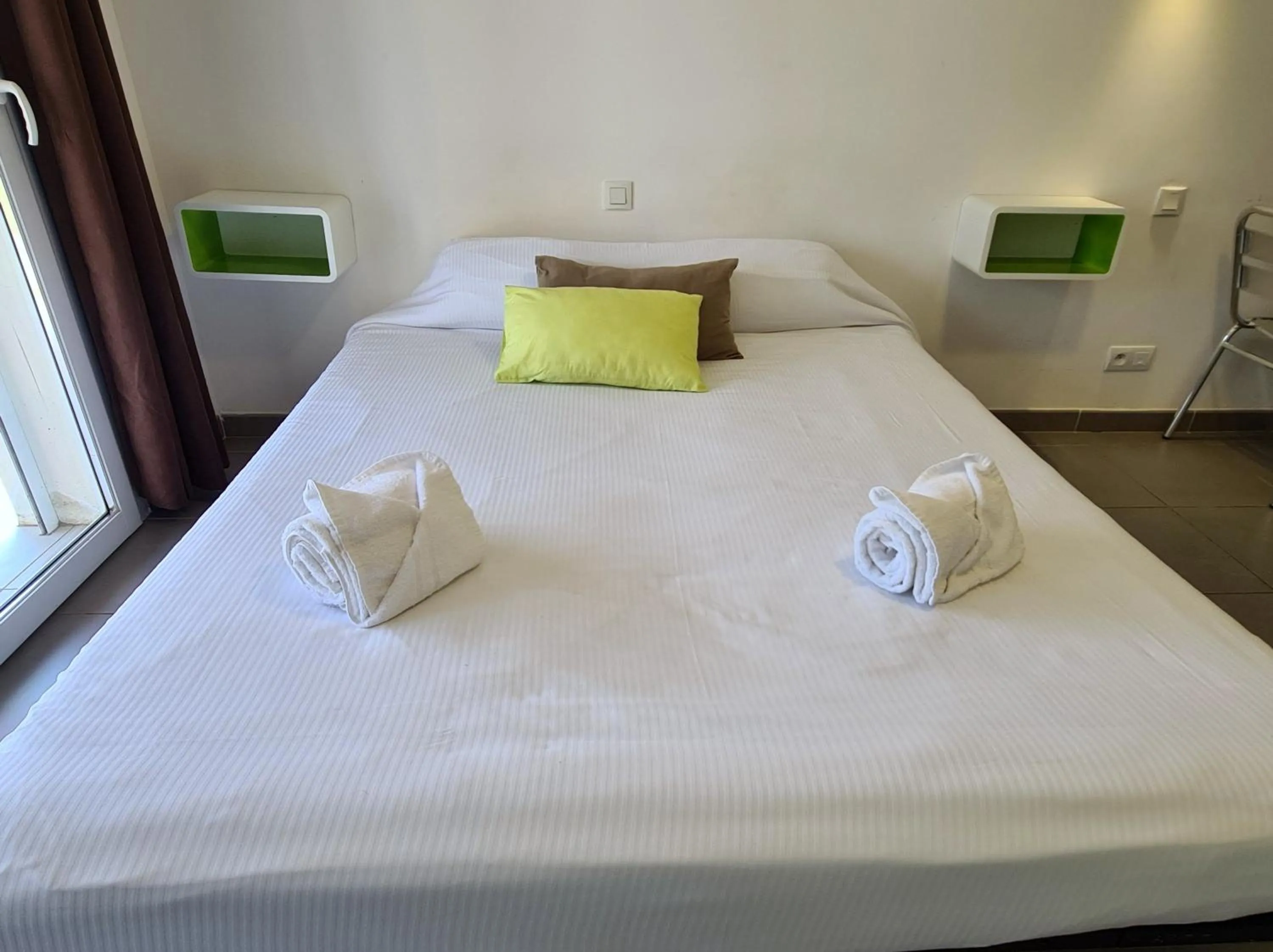 Bedroom, Bed in Park & Suites Village Gorges de l'Hérault-Cévennes