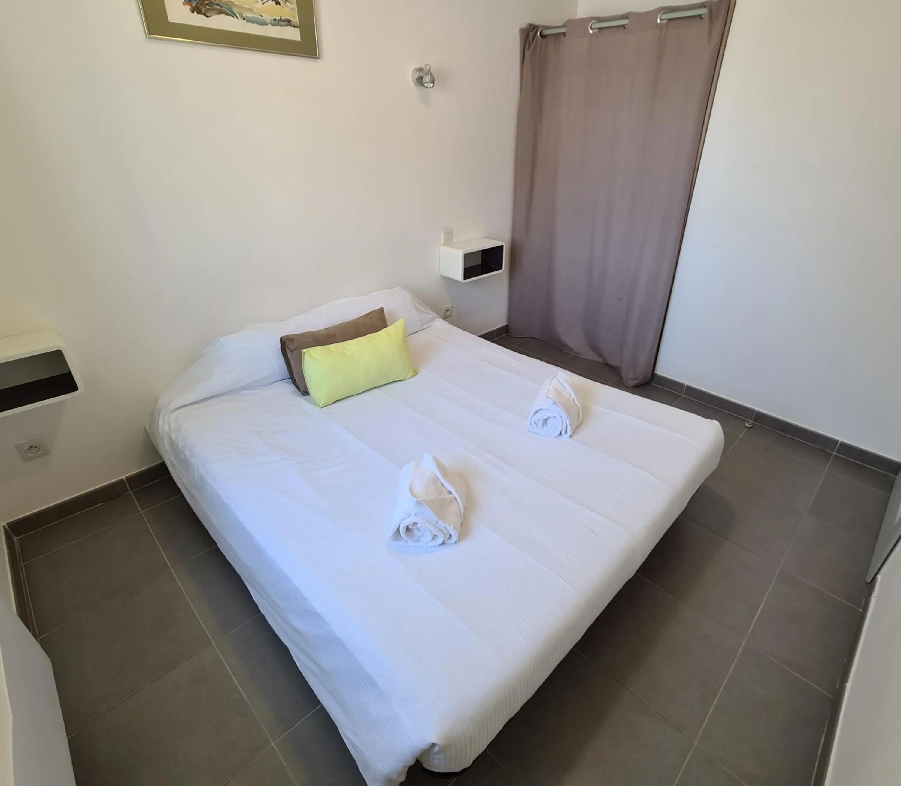 Bedroom, Bed in Park & Suites Village Gorges de l'Hérault-Cévennes