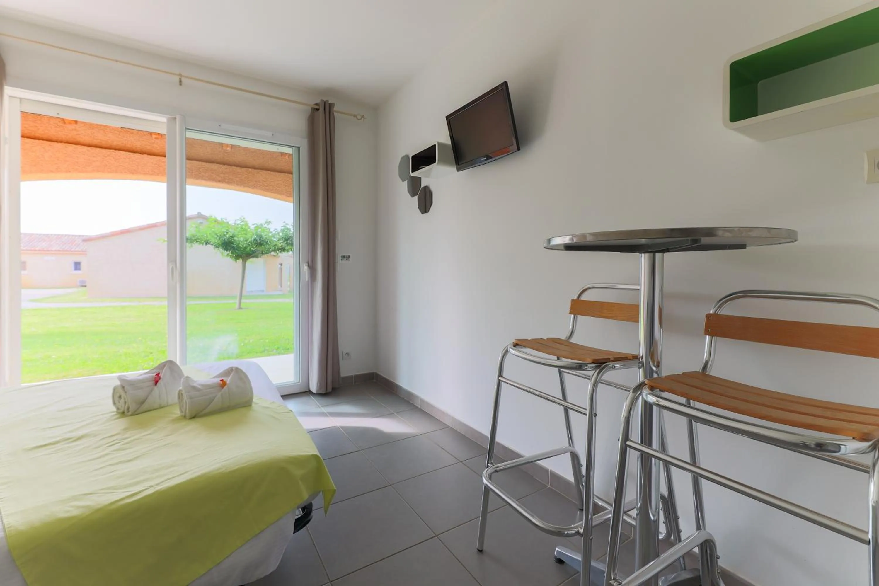 Bed in Park & Suites Village Gorges de l'Hérault-Cévennes