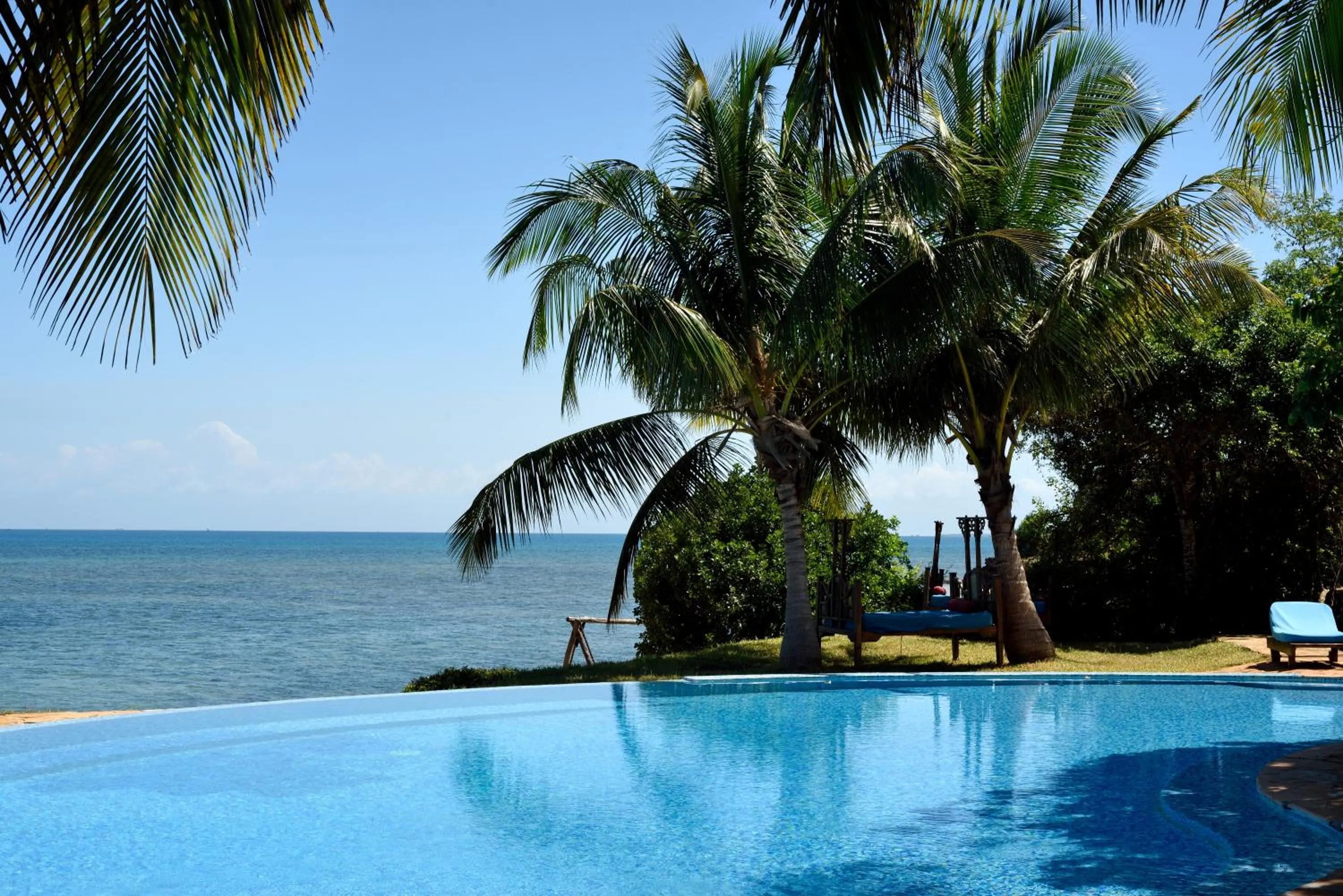 Swimming pool in Fumba Beach Lodge