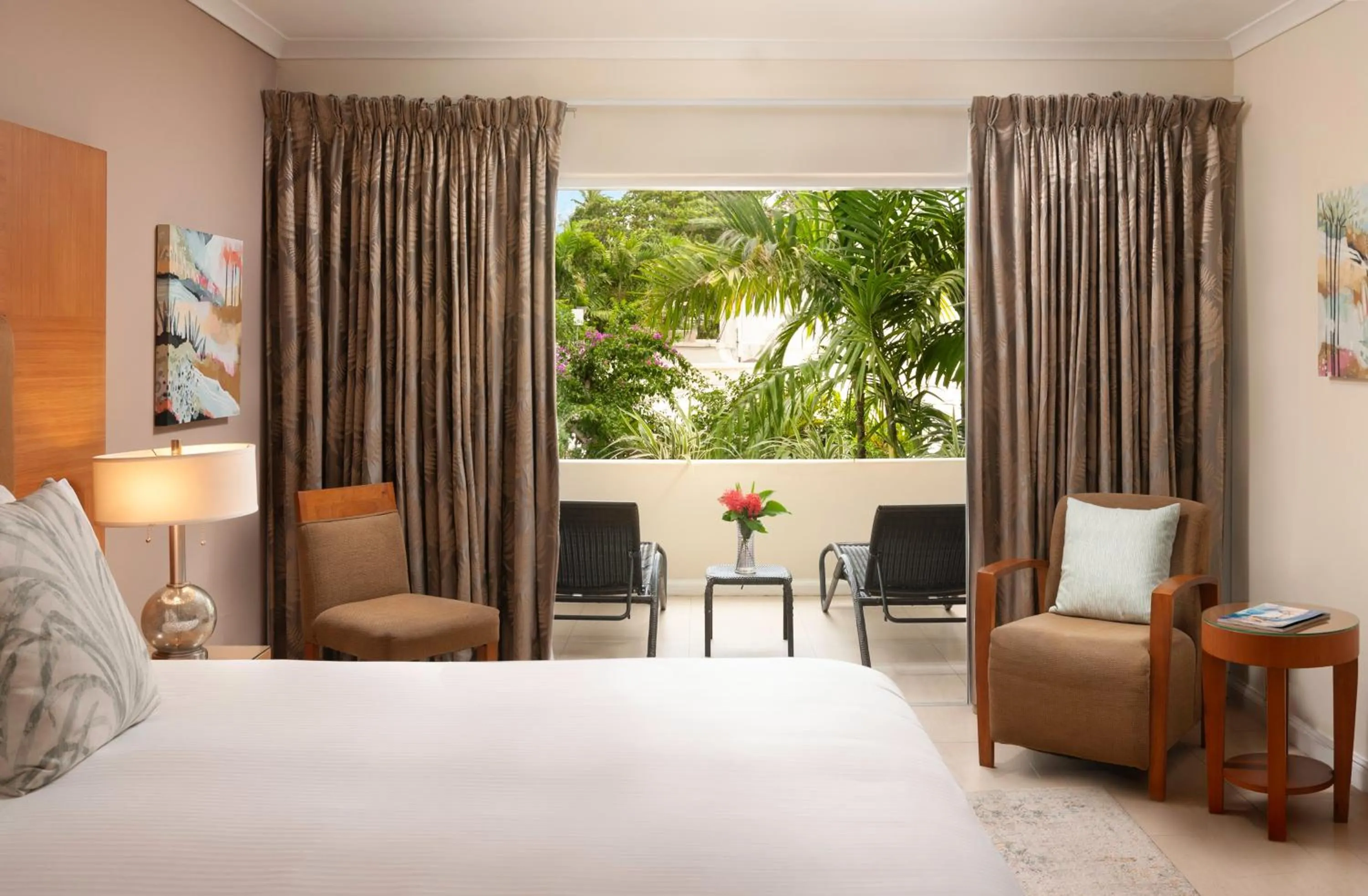 Balcony/Terrace, Bed in Mango Bay All Inclusive