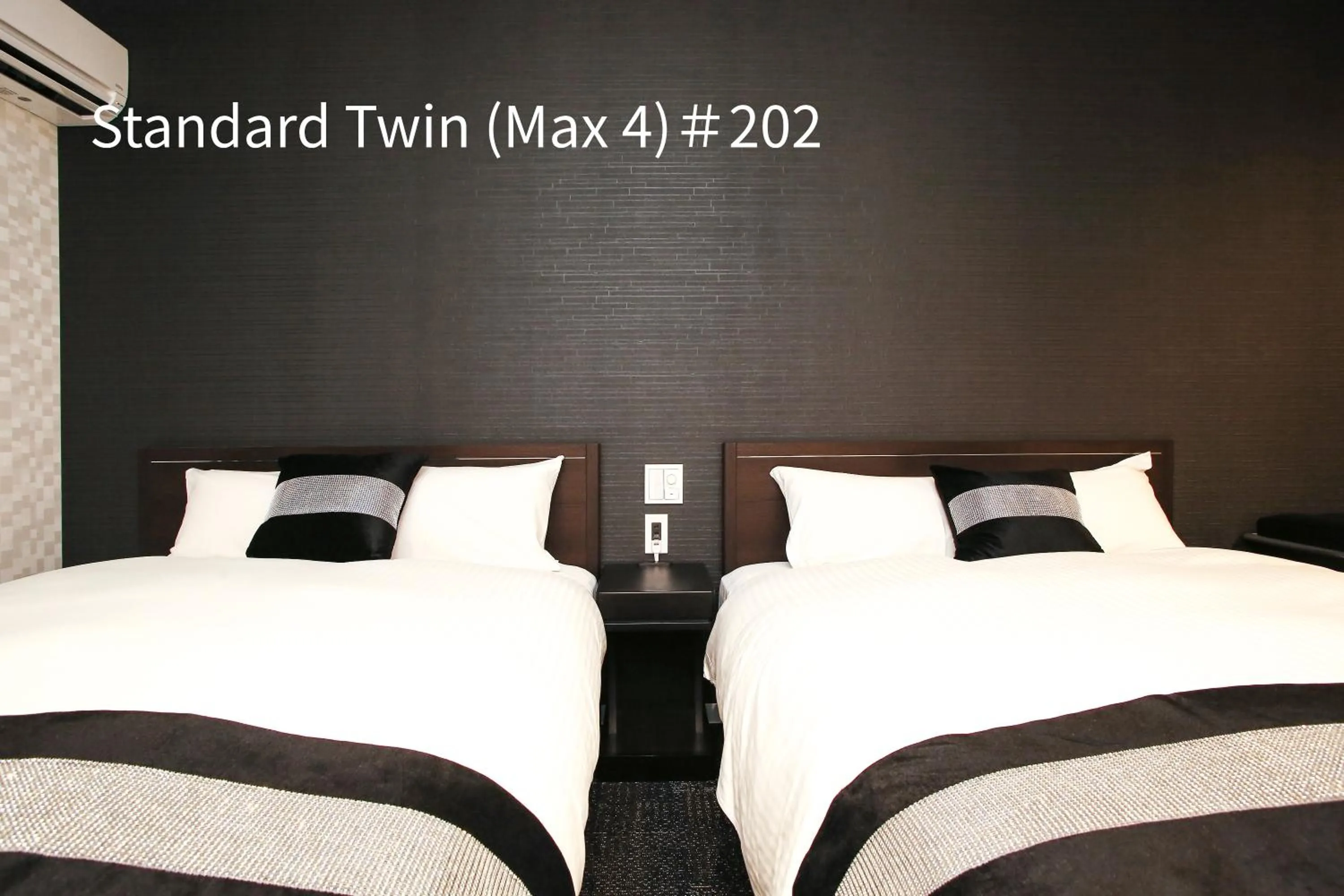 Bed in FUKUOKA MOJIKO STAY x 完全非対面セルフチェックイン 門司港駅徒歩5分