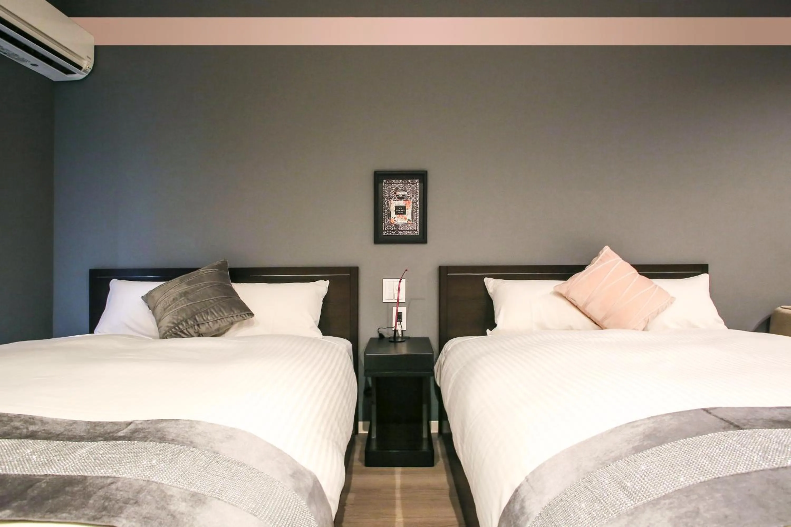 Bed in FUKUOKA MOJIKO STAY x 完全非対面セルフチェックイン 門司港駅徒歩5分