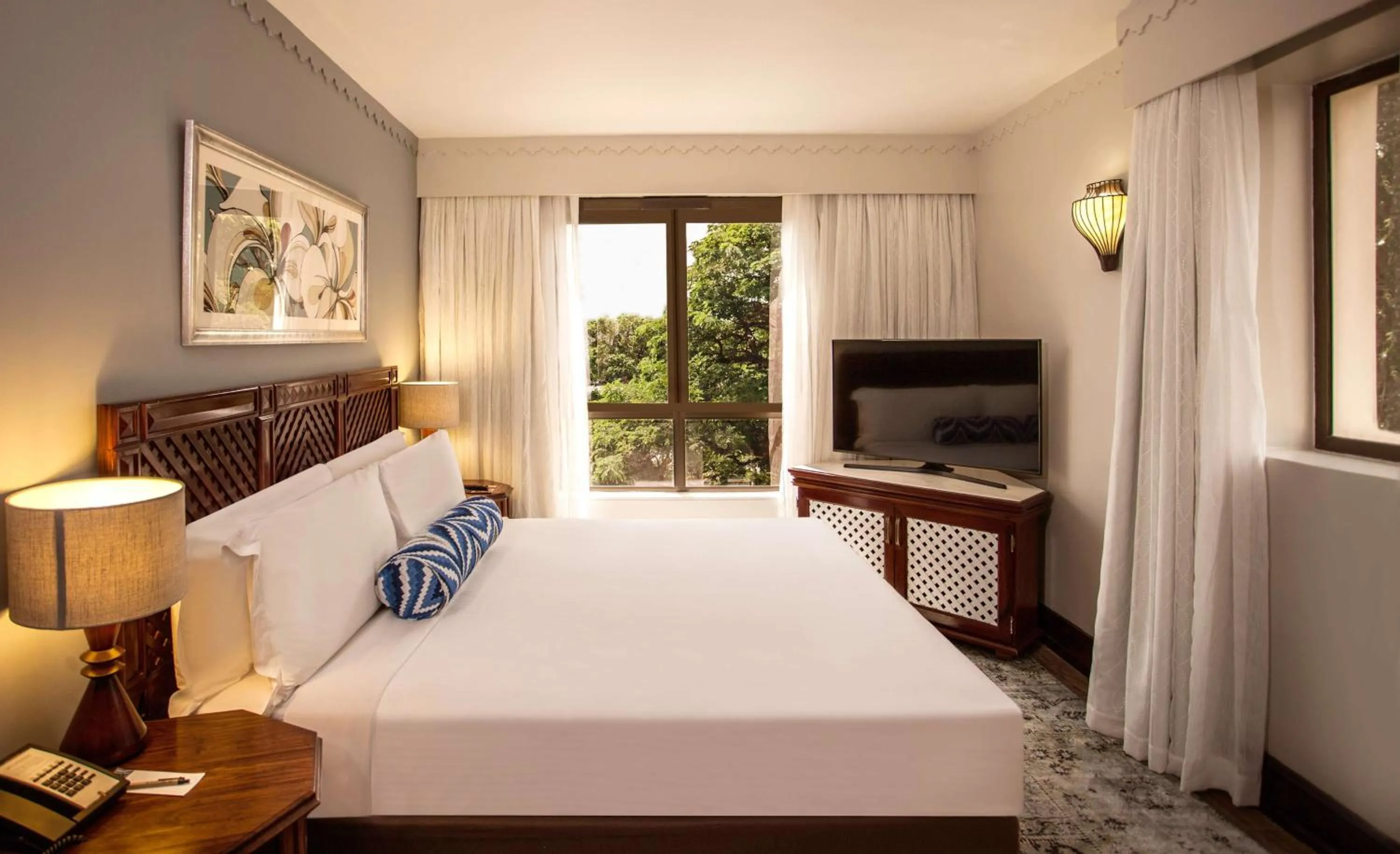 Bedroom, Bed in Southern Sun Dar es Salaam