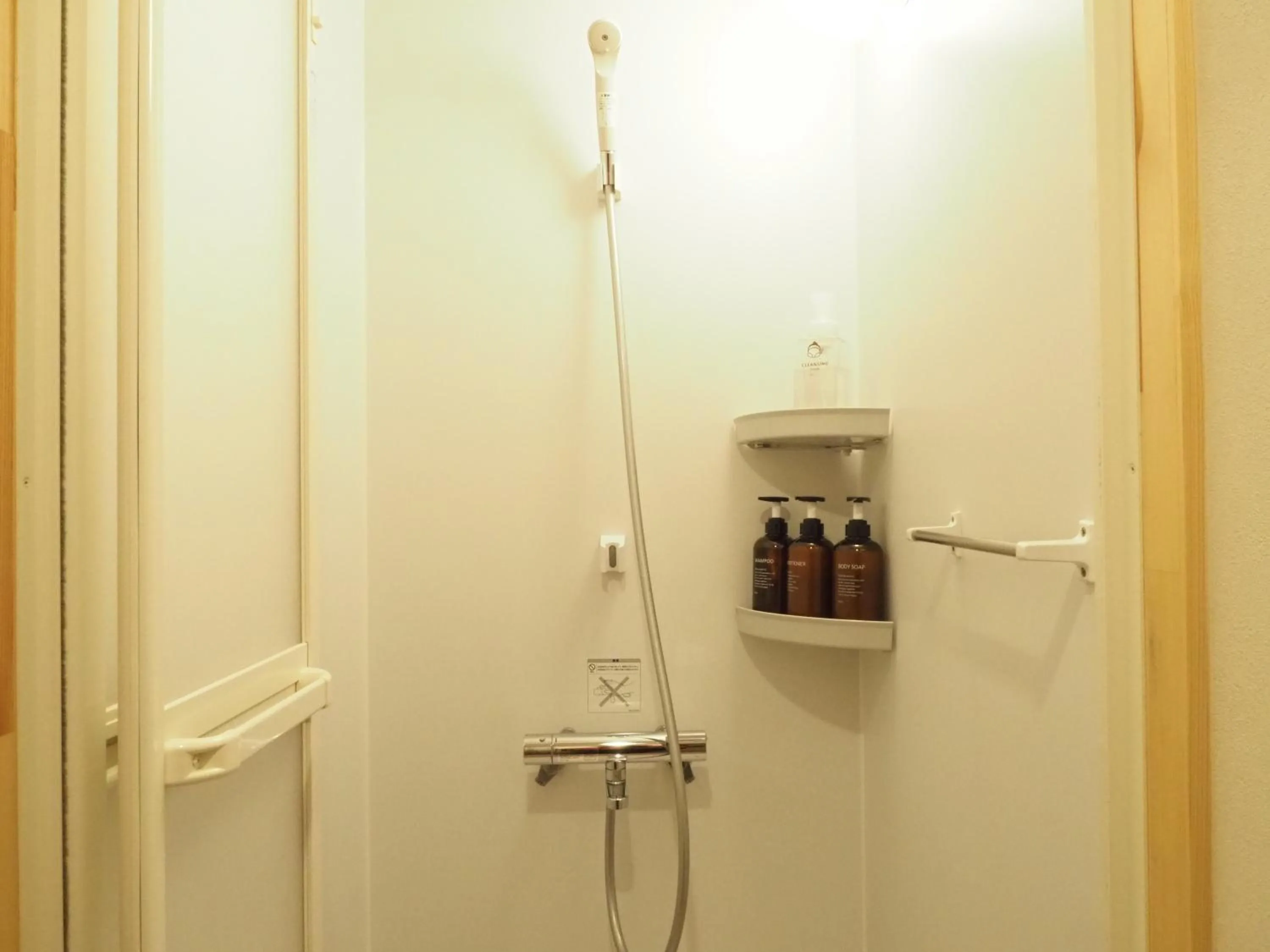 Shower in Guest House Moshiripa