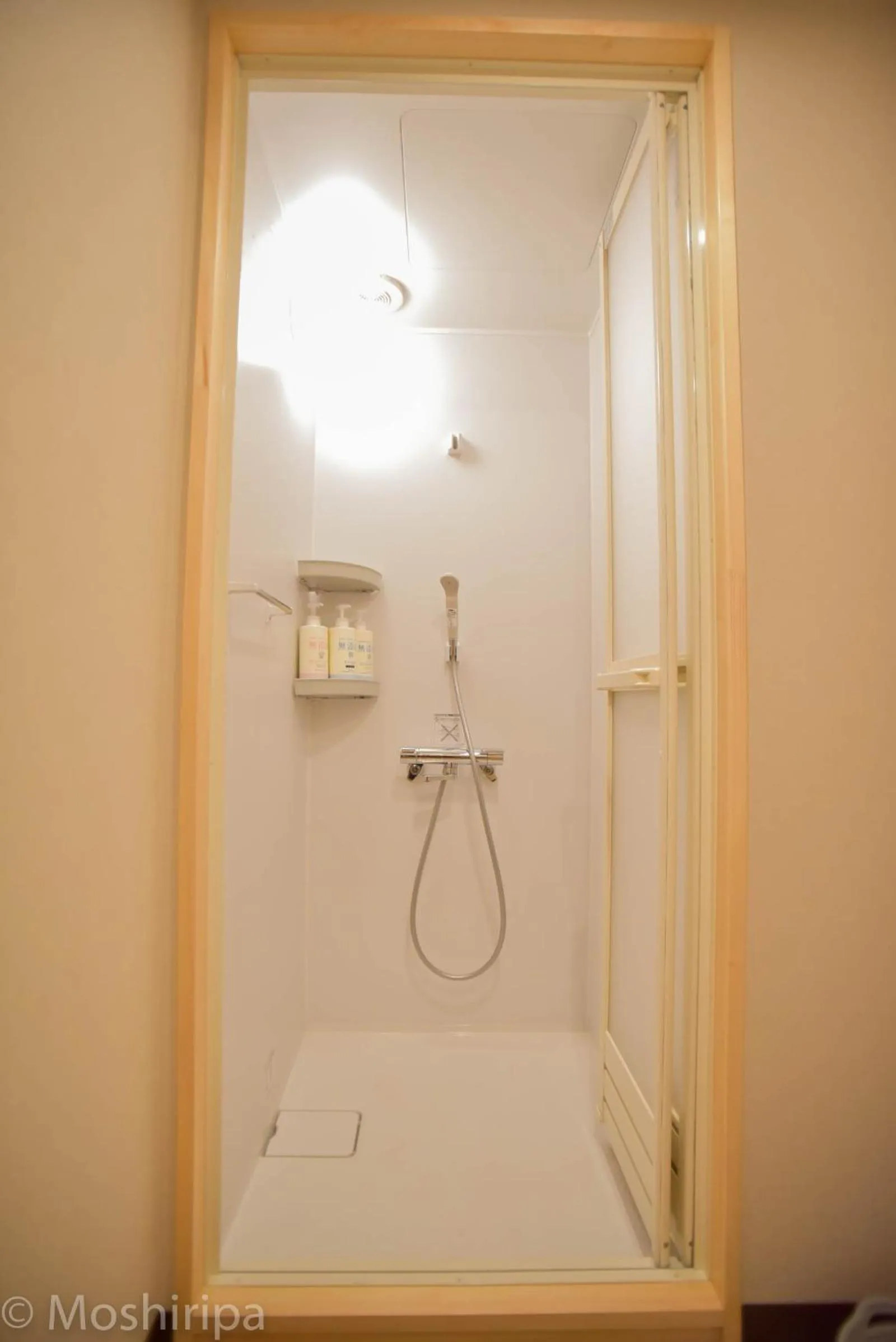 Shower in Guest House Moshiripa