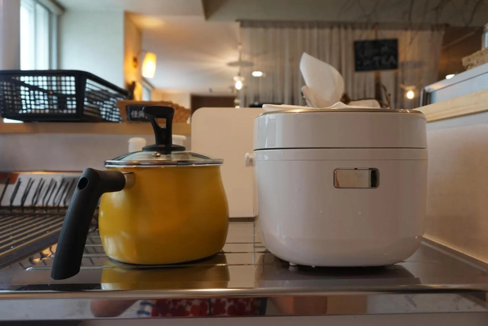 Communal kitchen in Guest House Moshiripa