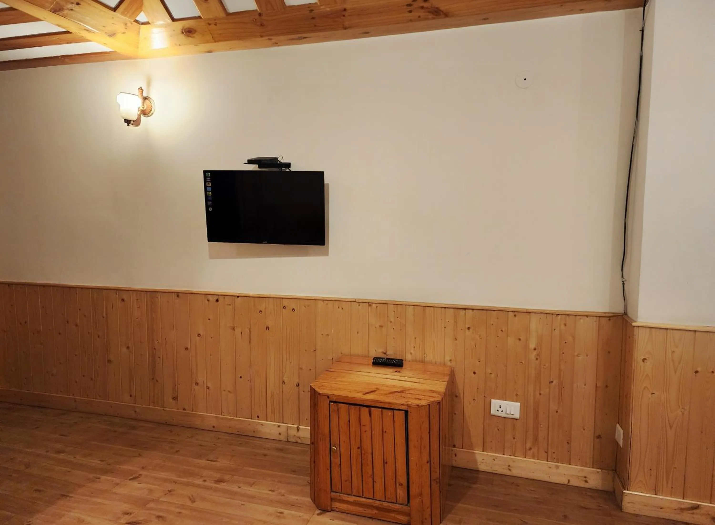 Hotel Pineview Shimla