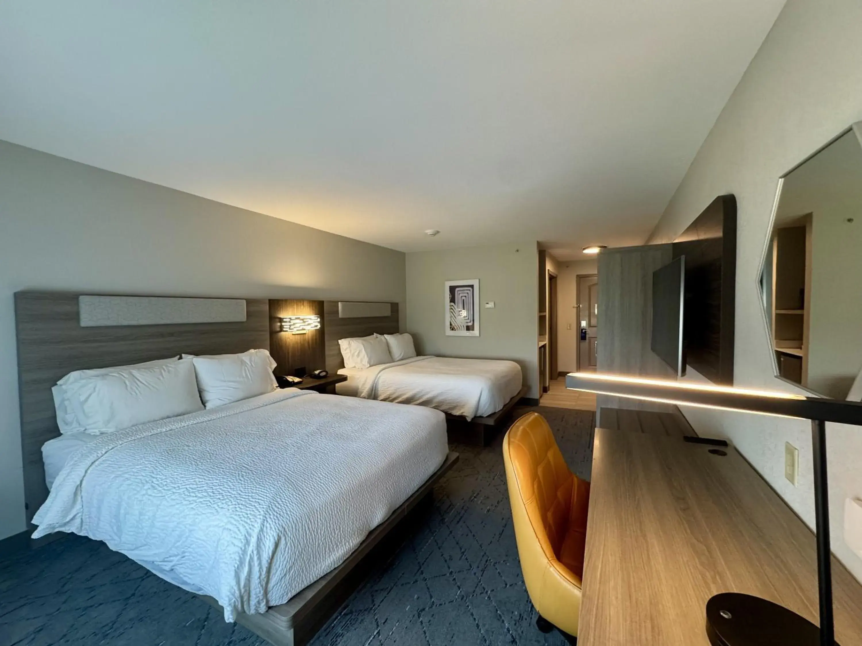 Standard Queen Room with Two Queen Beds in Holiday Inn Express and Suites Limerick - Pottstown by IHG Standard Queen Room with Two Queen Beds in Holiday Inn Express and Suites Limerick - Pottstown by IHG