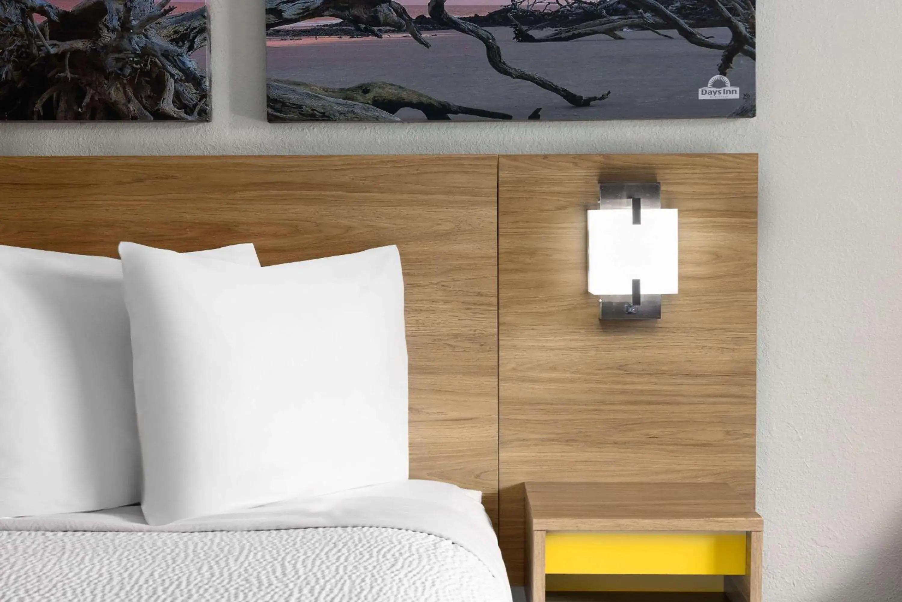 Double Room with Two Double Beds - Mobility Access/Non-Smoking in Days Inn by Wyndham Ladson Summerville Charleston Double Room with Two Double Beds - Mobility Access/Non-Smoking in Days Inn by Wyndham Ladson Summerville Charleston