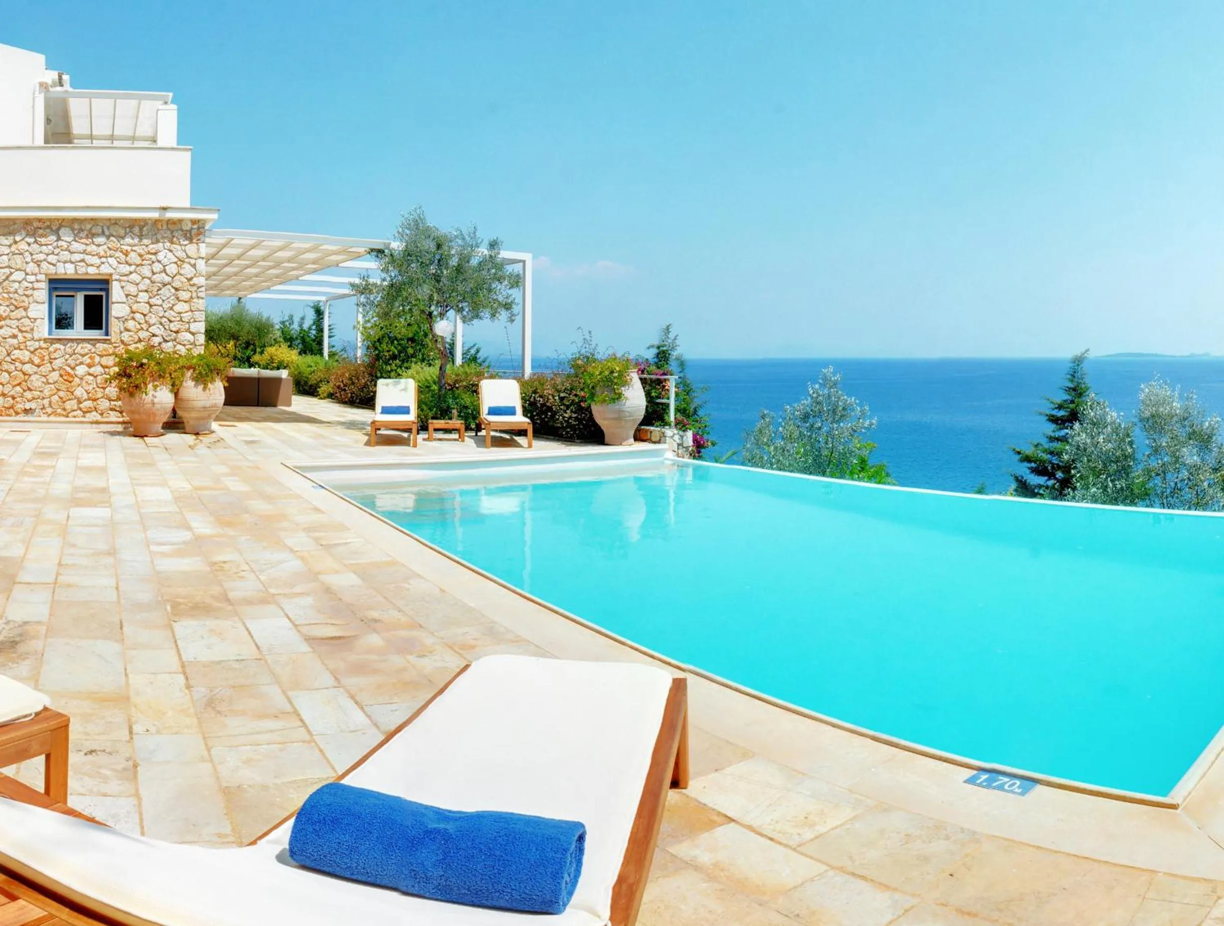 Swimming pool in Corfu Luxury Villas