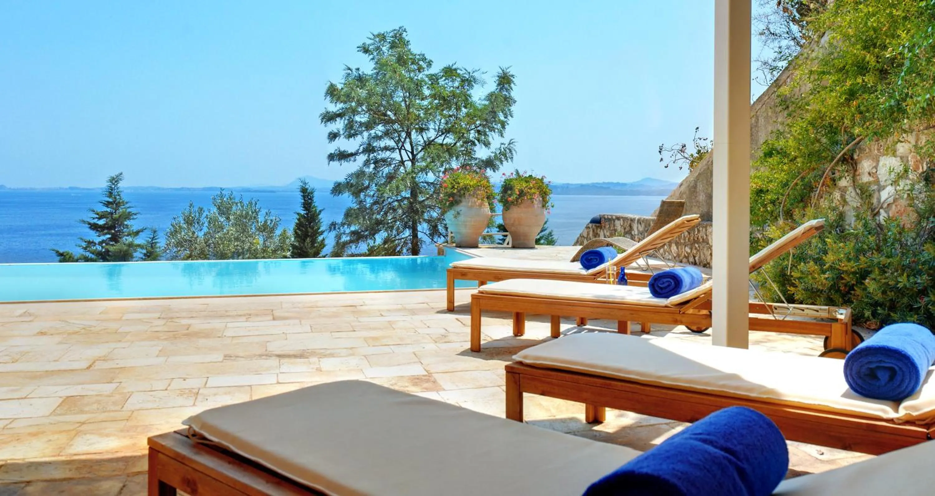 Swimming pool in Corfu Luxury Villas