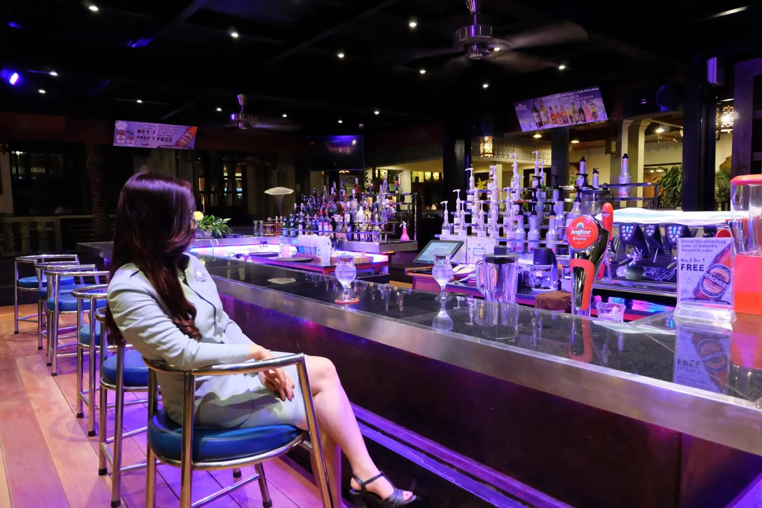 Lounge or bar in Empress Residence Resort and Spa