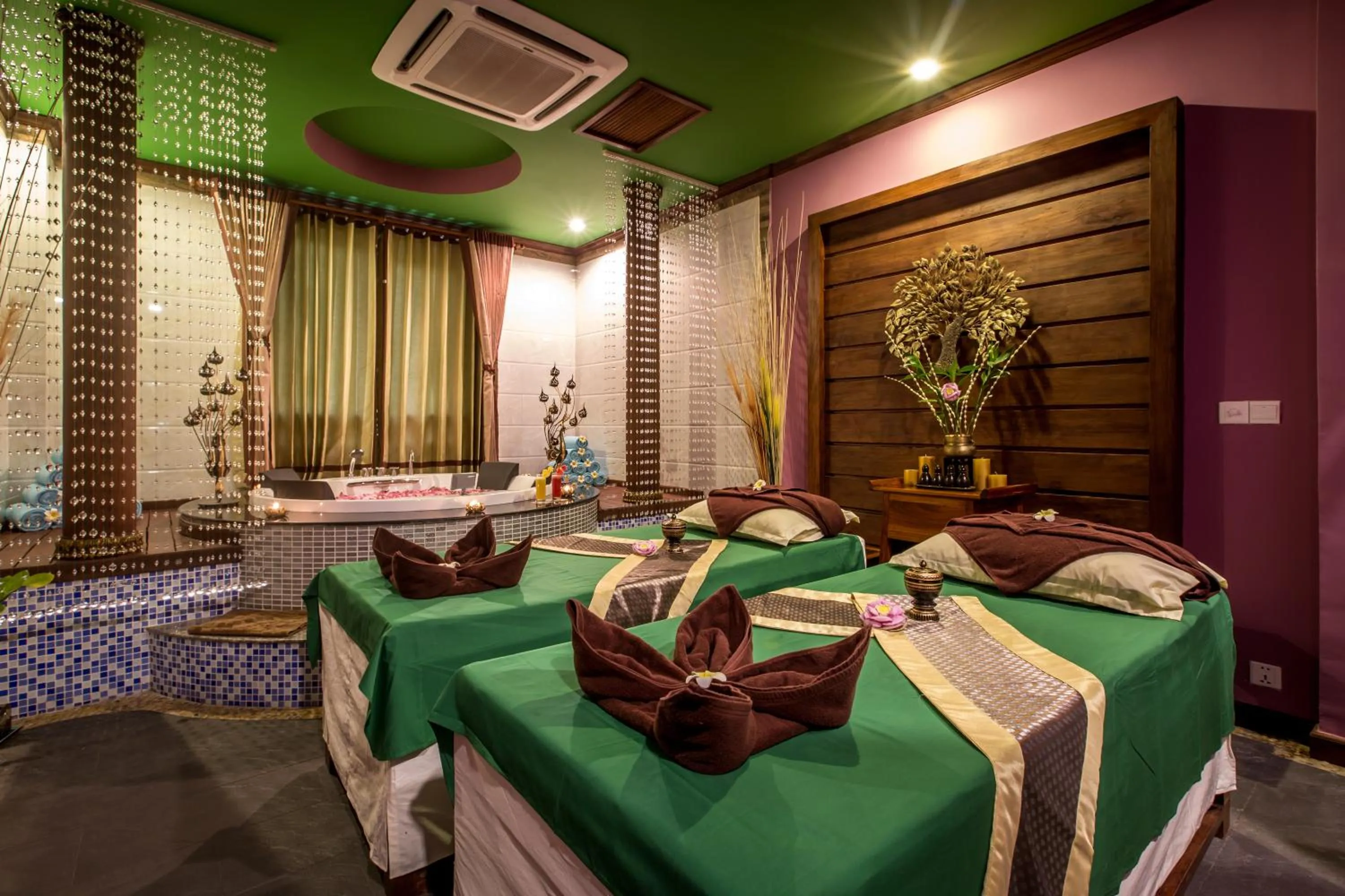 Massage in Empress Residence Resort and Spa