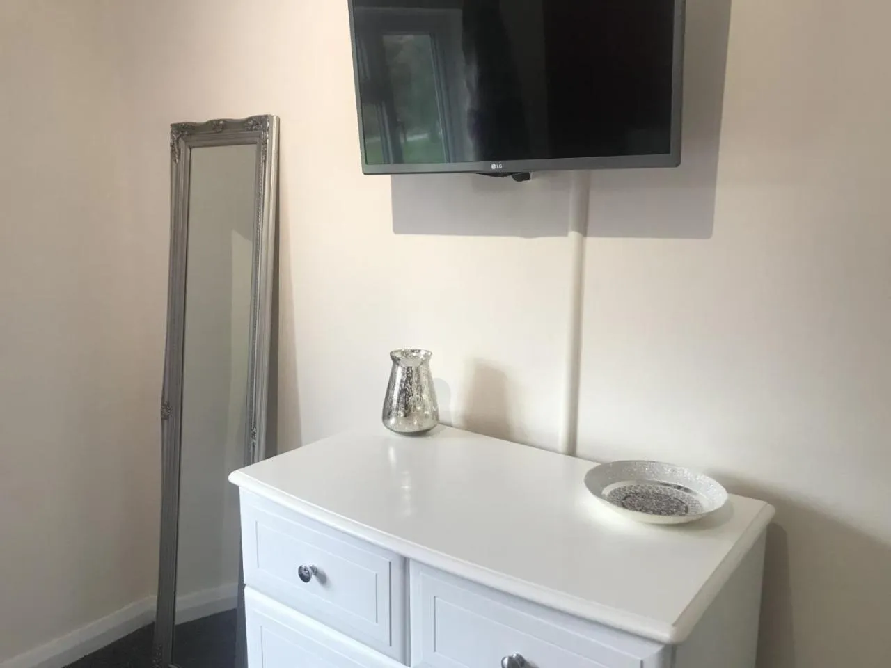 Bedroom in The Avenues