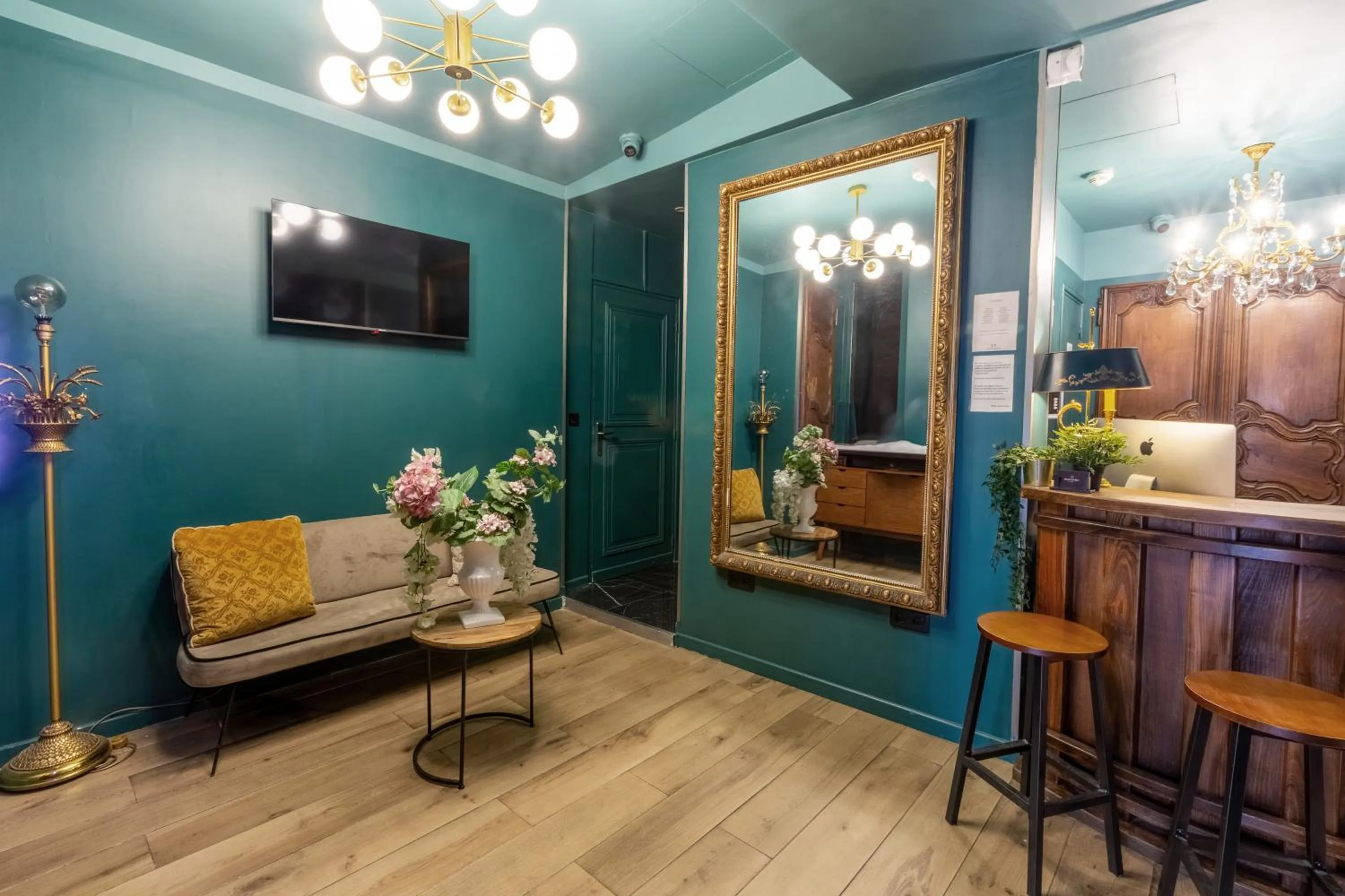 Lobby or reception in Hôtel Maât Etoile