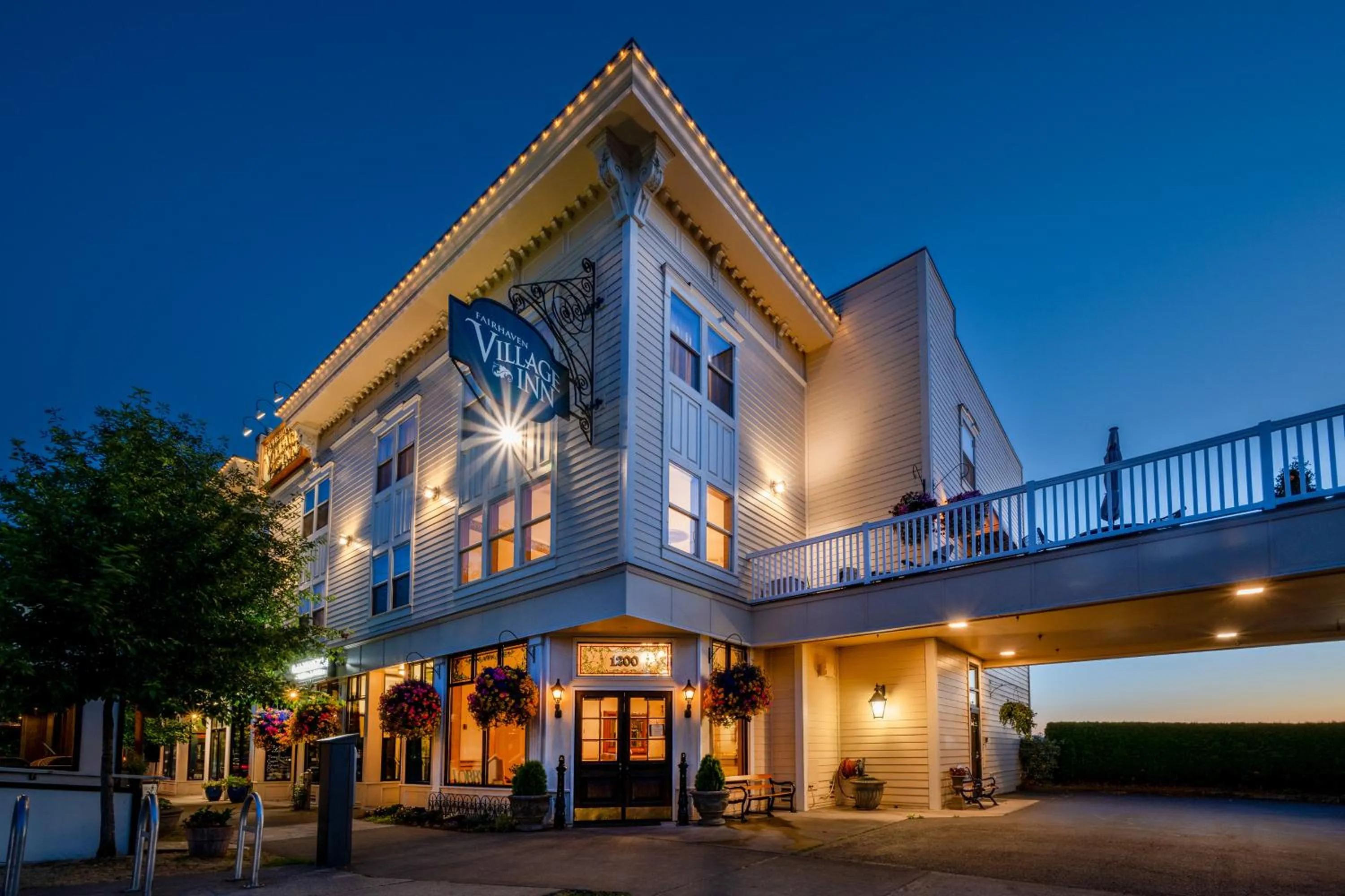 Fairhaven Village Inn