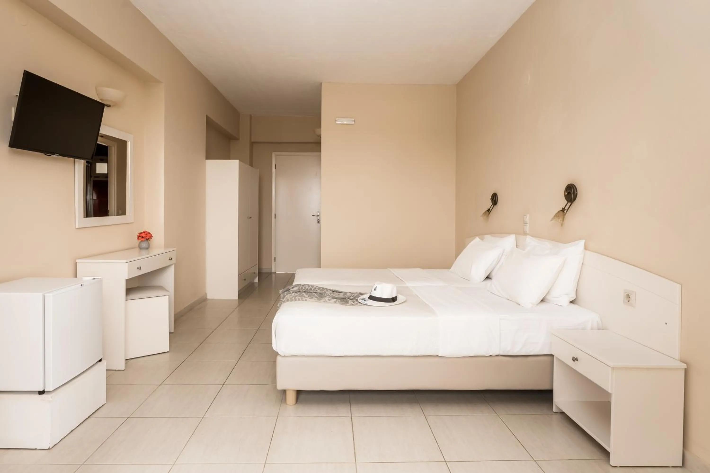 Bedroom, Bed in Paralos The Maxine Adults Only