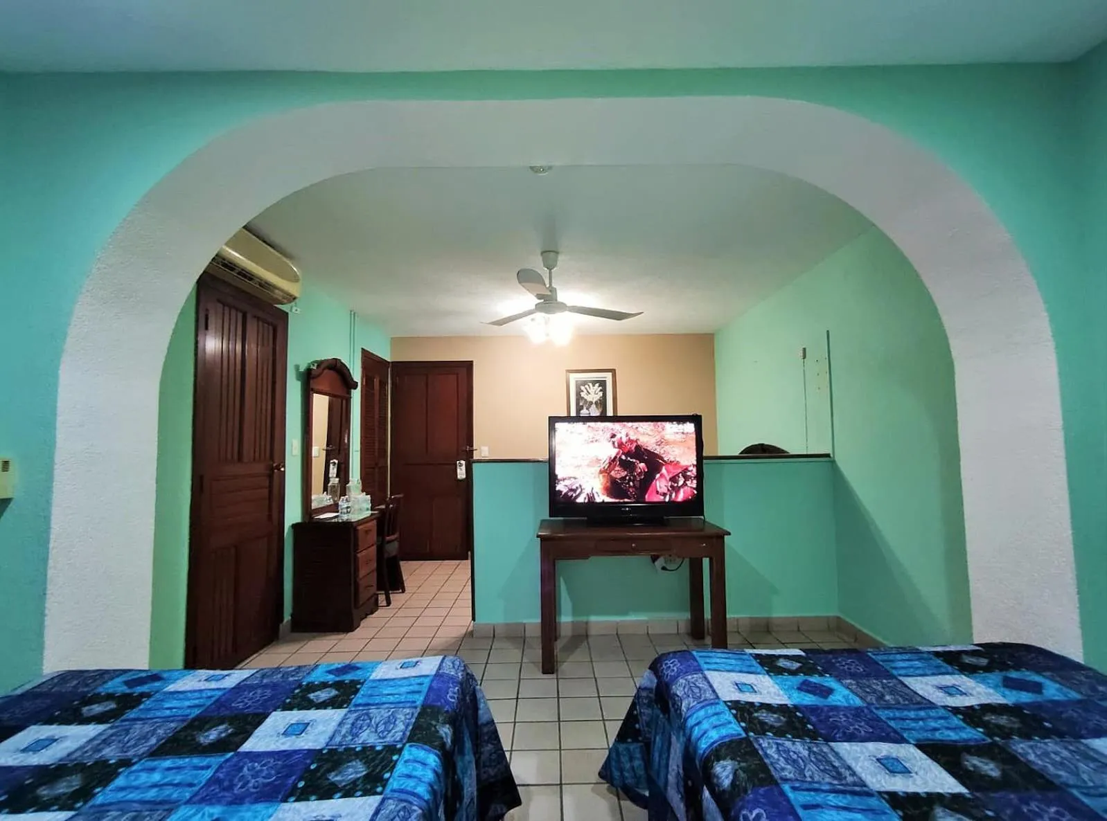 TV and multimedia, Bed in Novotel De Poza Rica