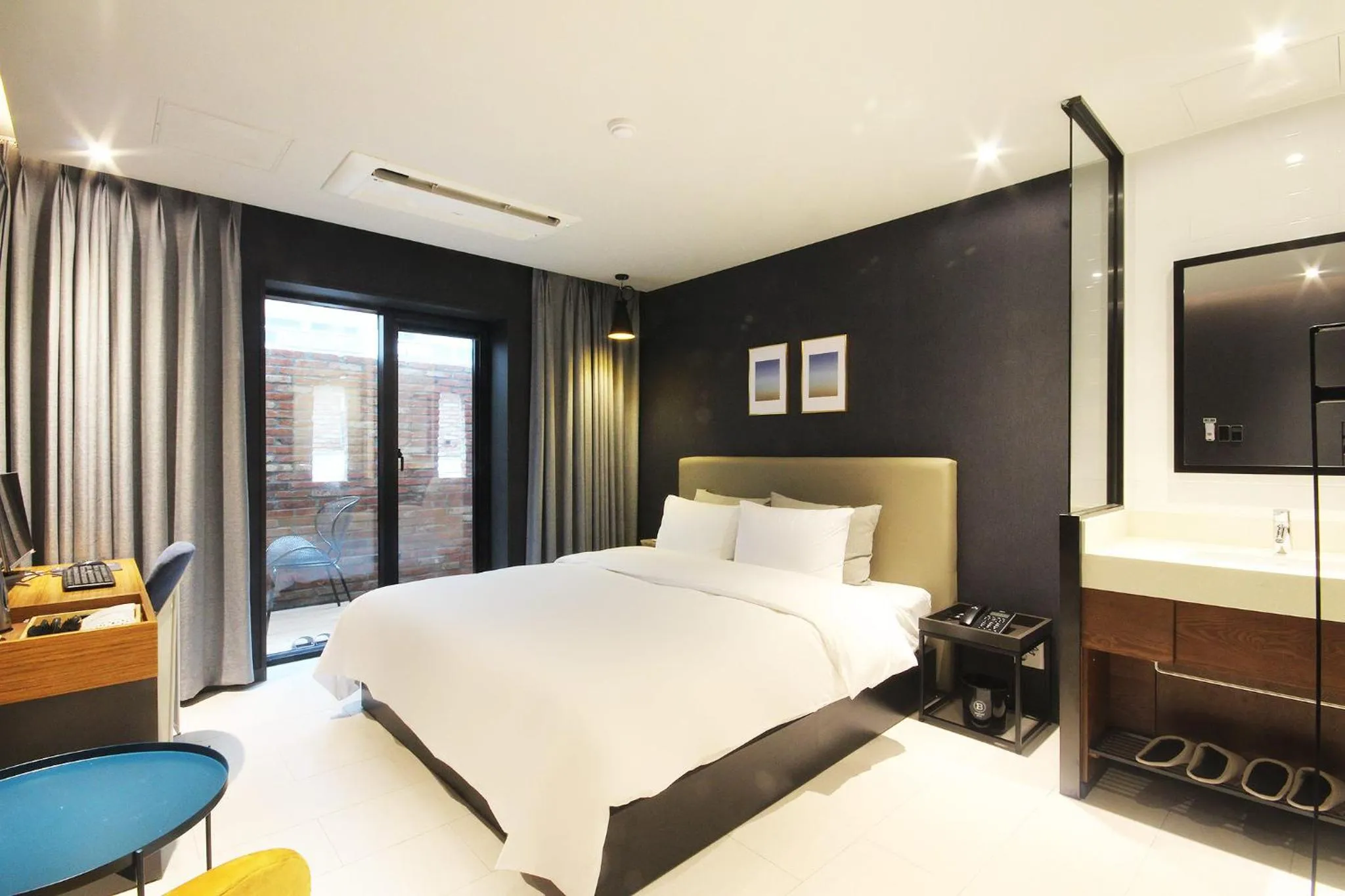 Bed in Brown Dot Hotel Seomyeon