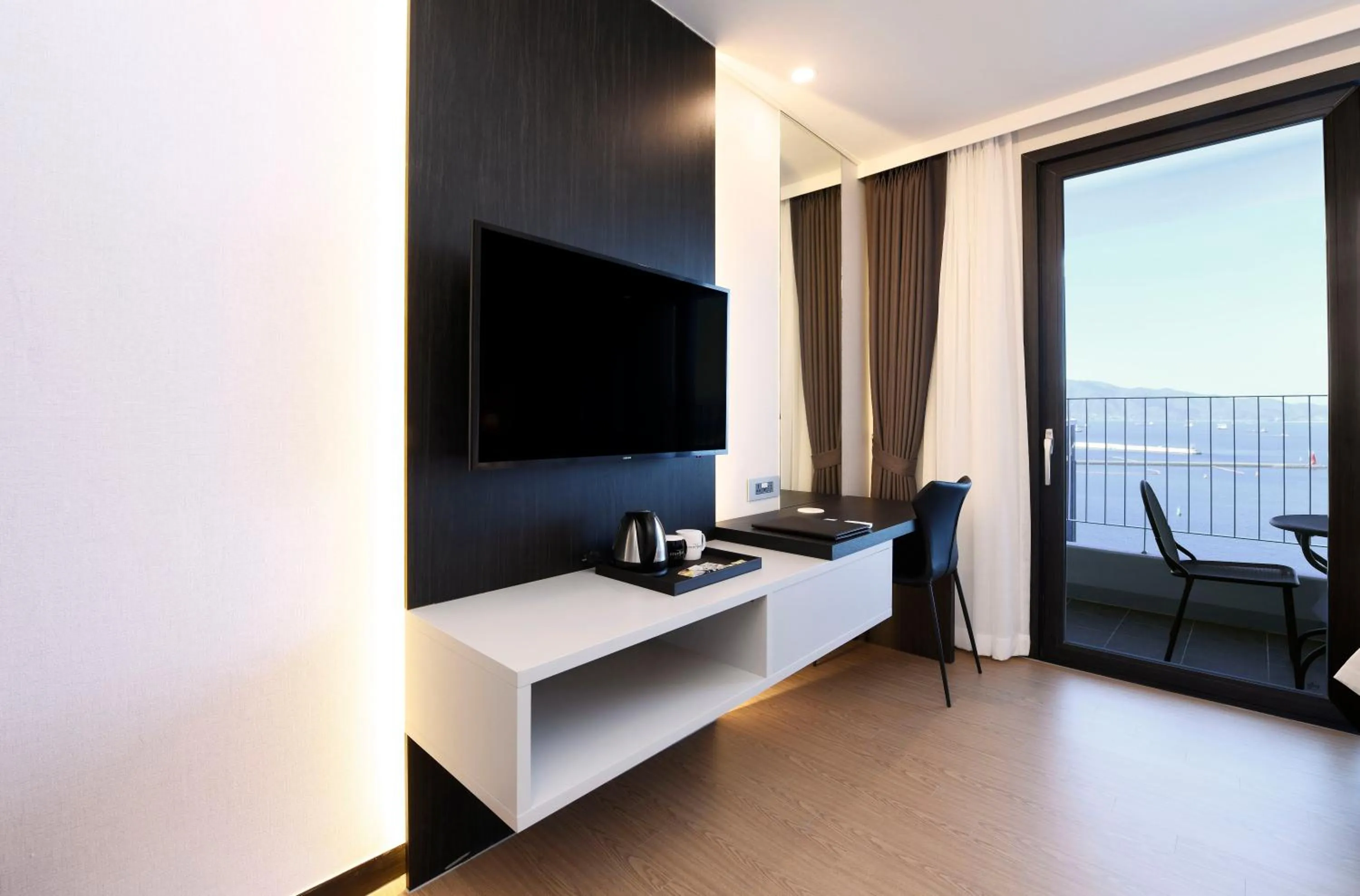 TV and multimedia in Utop Marina Hotel & Resort