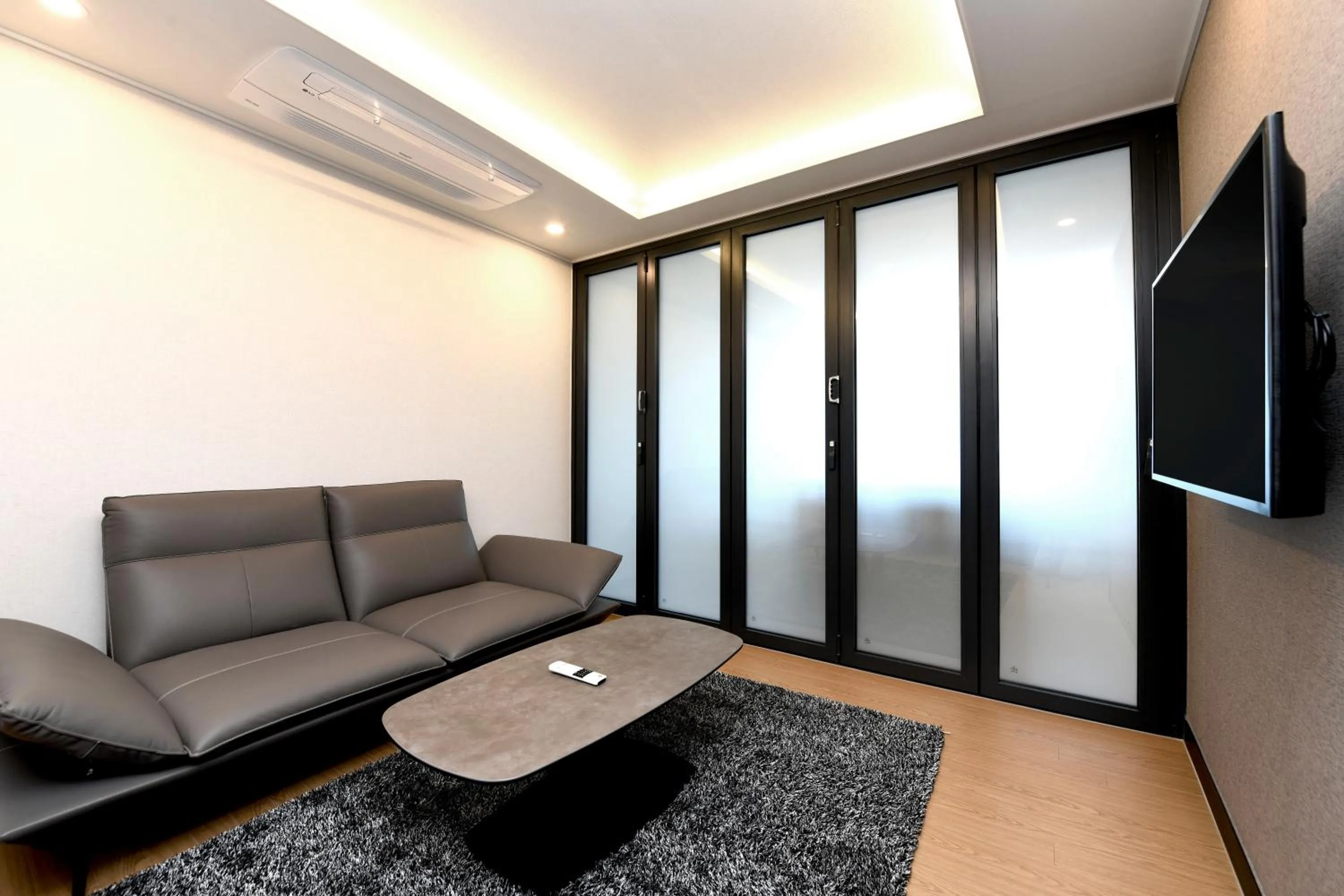 Living room in Utop Marina Hotel & Resort