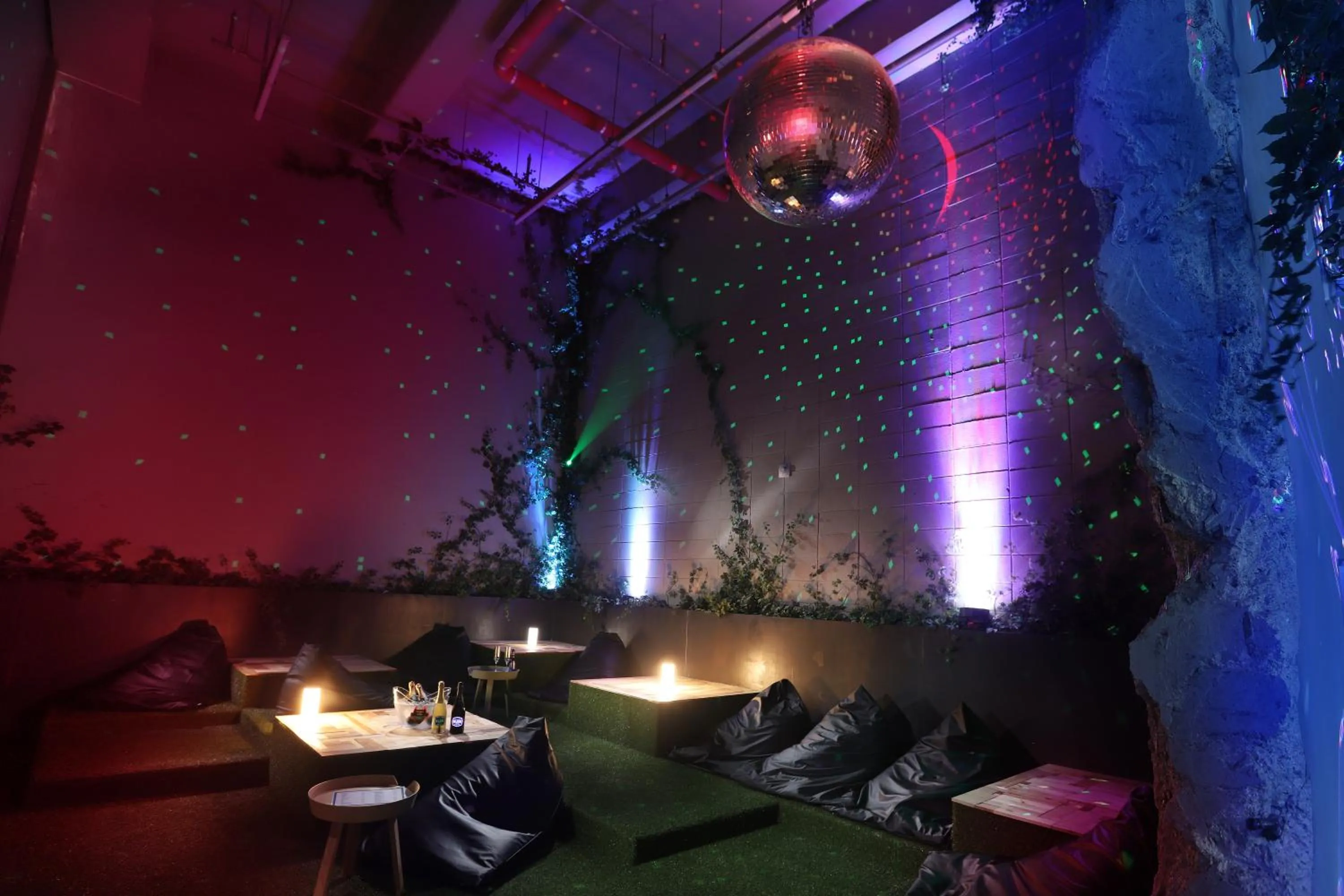 Nightclub / DJ in Utop Marina Hotel & Resort