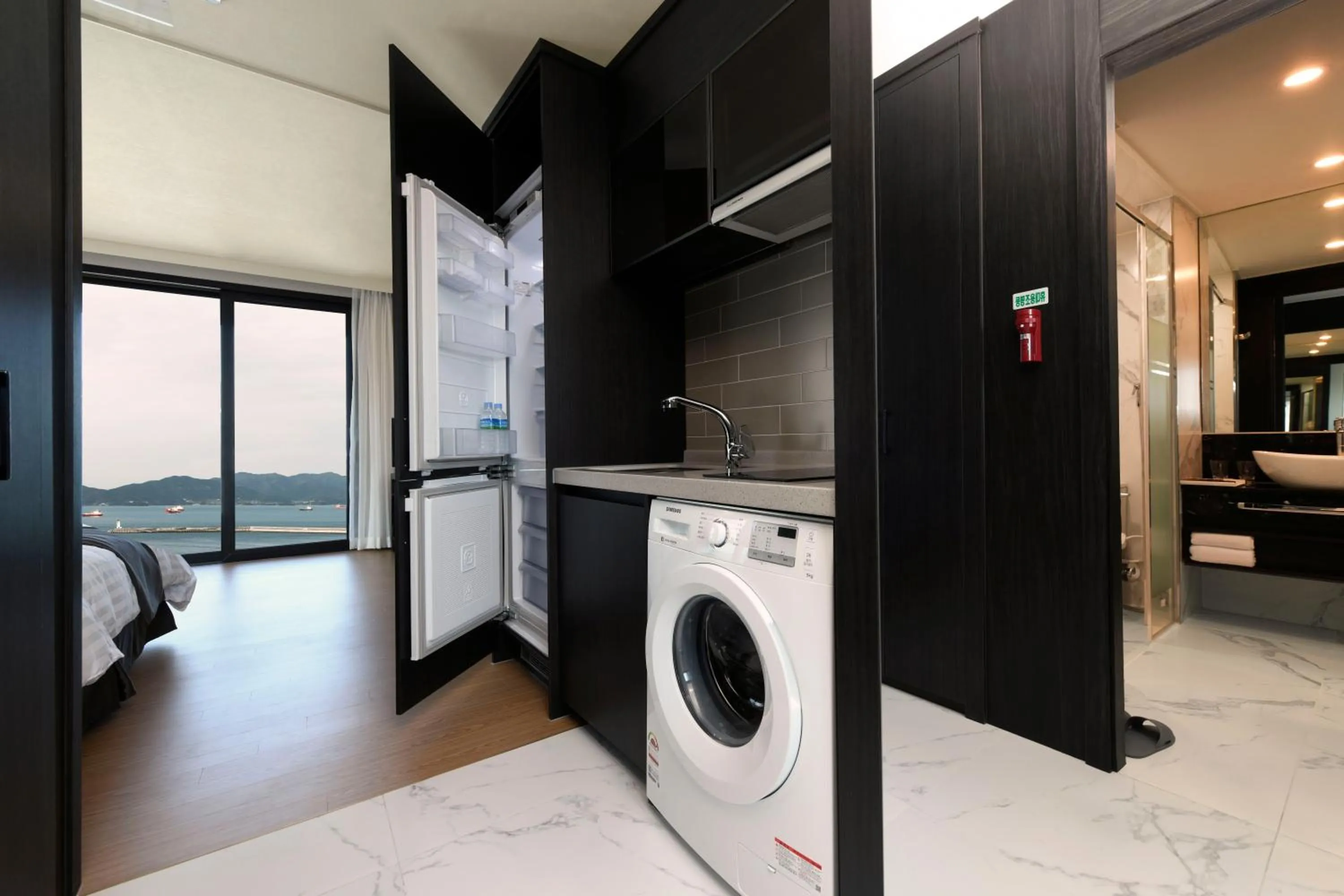 Kitchen or kitchenette in Utop Marina Hotel & Resort