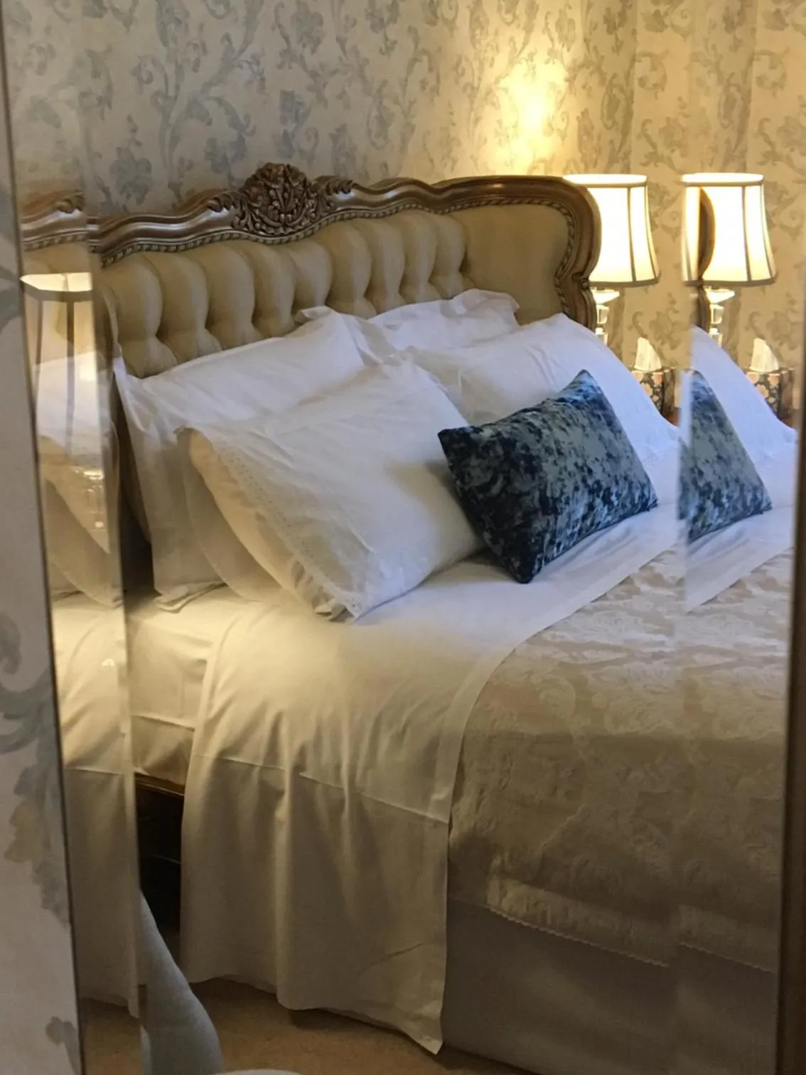 Bed in Ledgowan Lodge Hotel