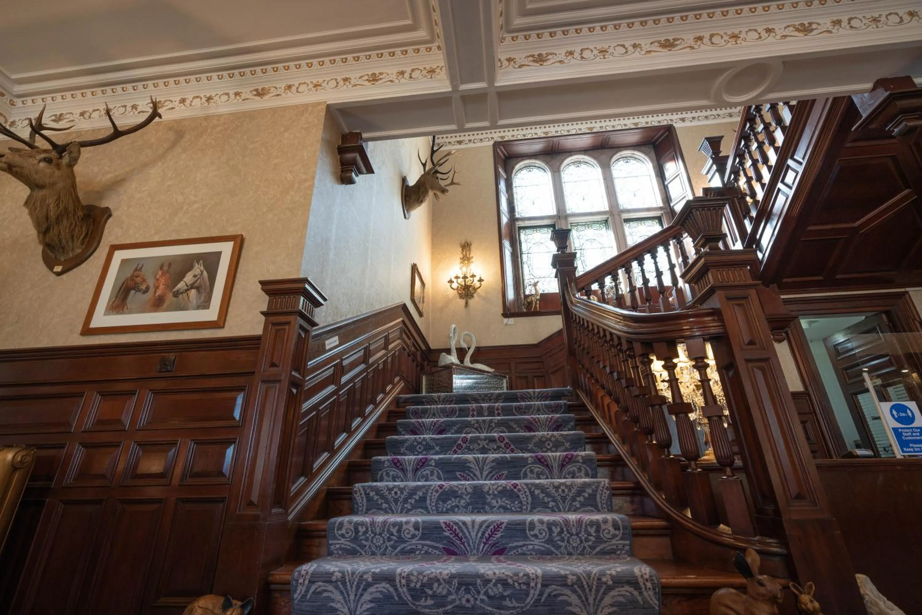 Property building in Ledgowan Lodge Hotel