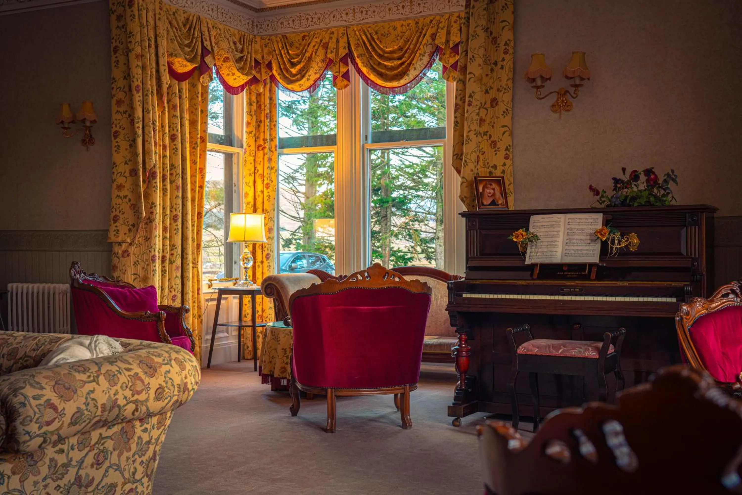 Lounge or bar in Ledgowan Lodge Hotel