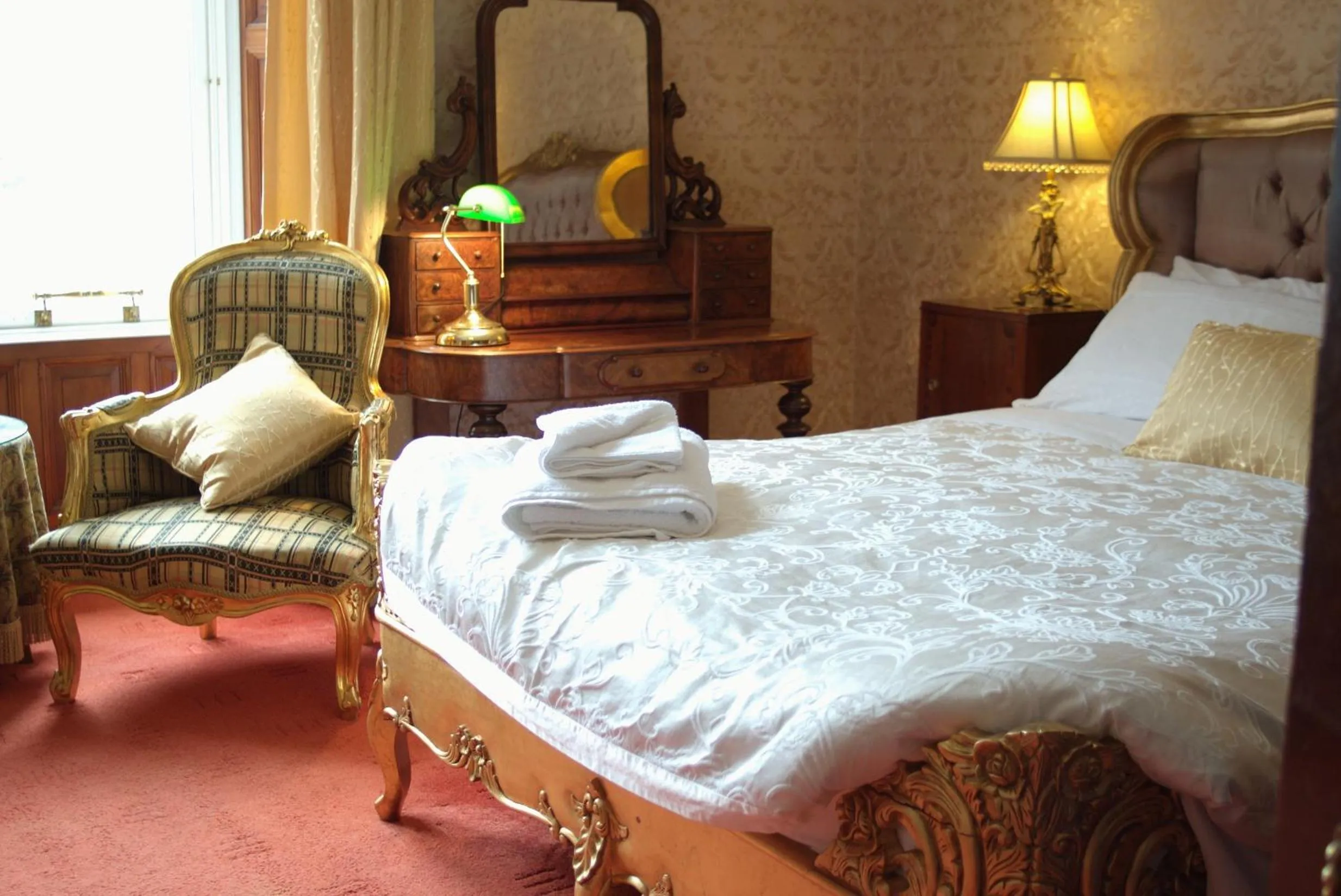 Bed in Ledgowan Lodge Hotel