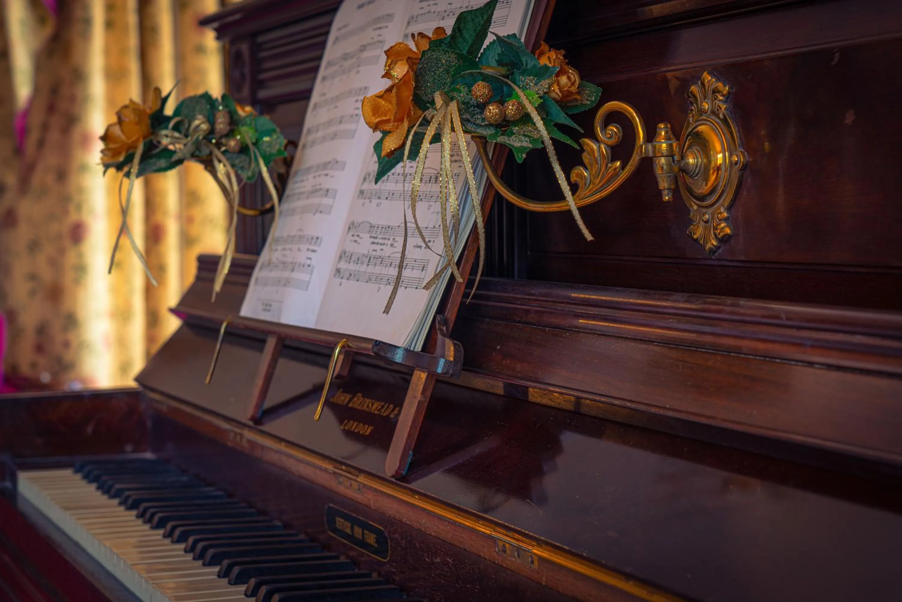 Lounge or bar in Ledgowan Lodge Hotel