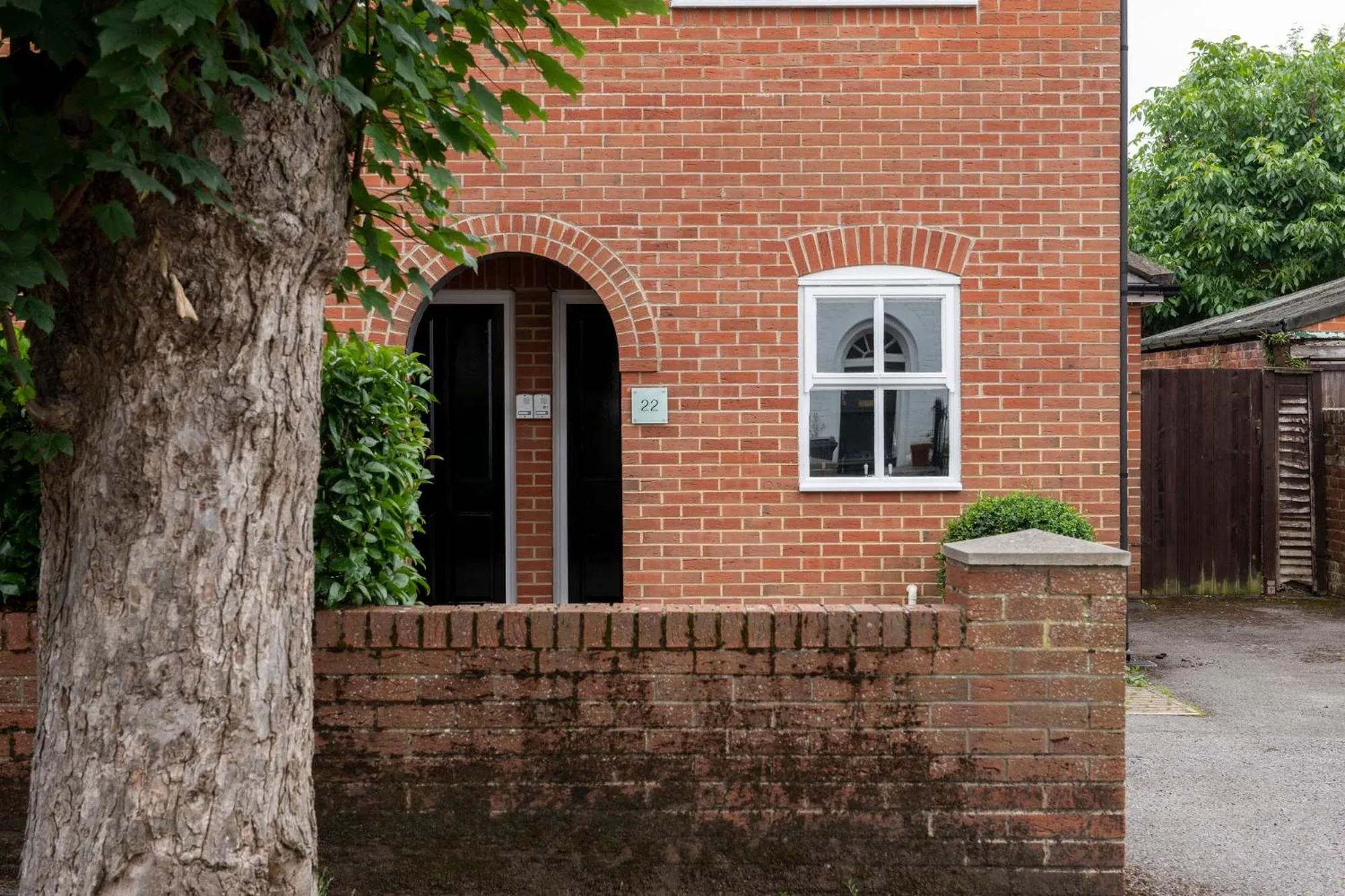 Property building in SACO Reading Castle Crescent